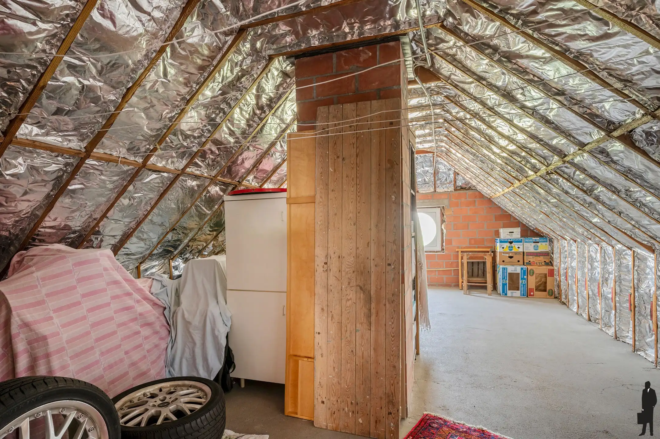 Ruime vrijstaande villa met 4 slaapkamers, inpandige garage en zuidgerichte tuin op een perceel van 2.957 m². foto 21