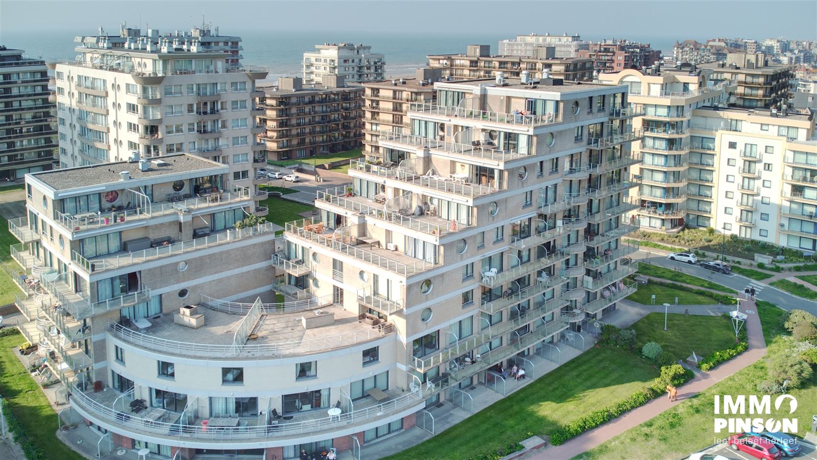 Gezellig gelijkvloers appartement met 1 slaapkamer foto 8