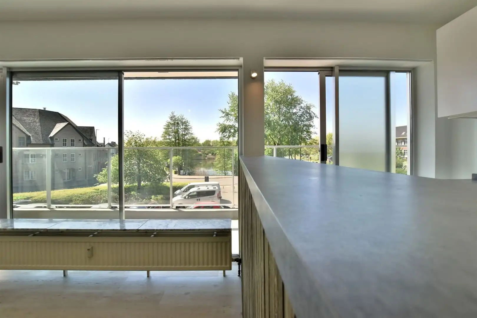 Stijlvol vernieuwd appartement met uniek zicht op de Brusselse Forten foto 9