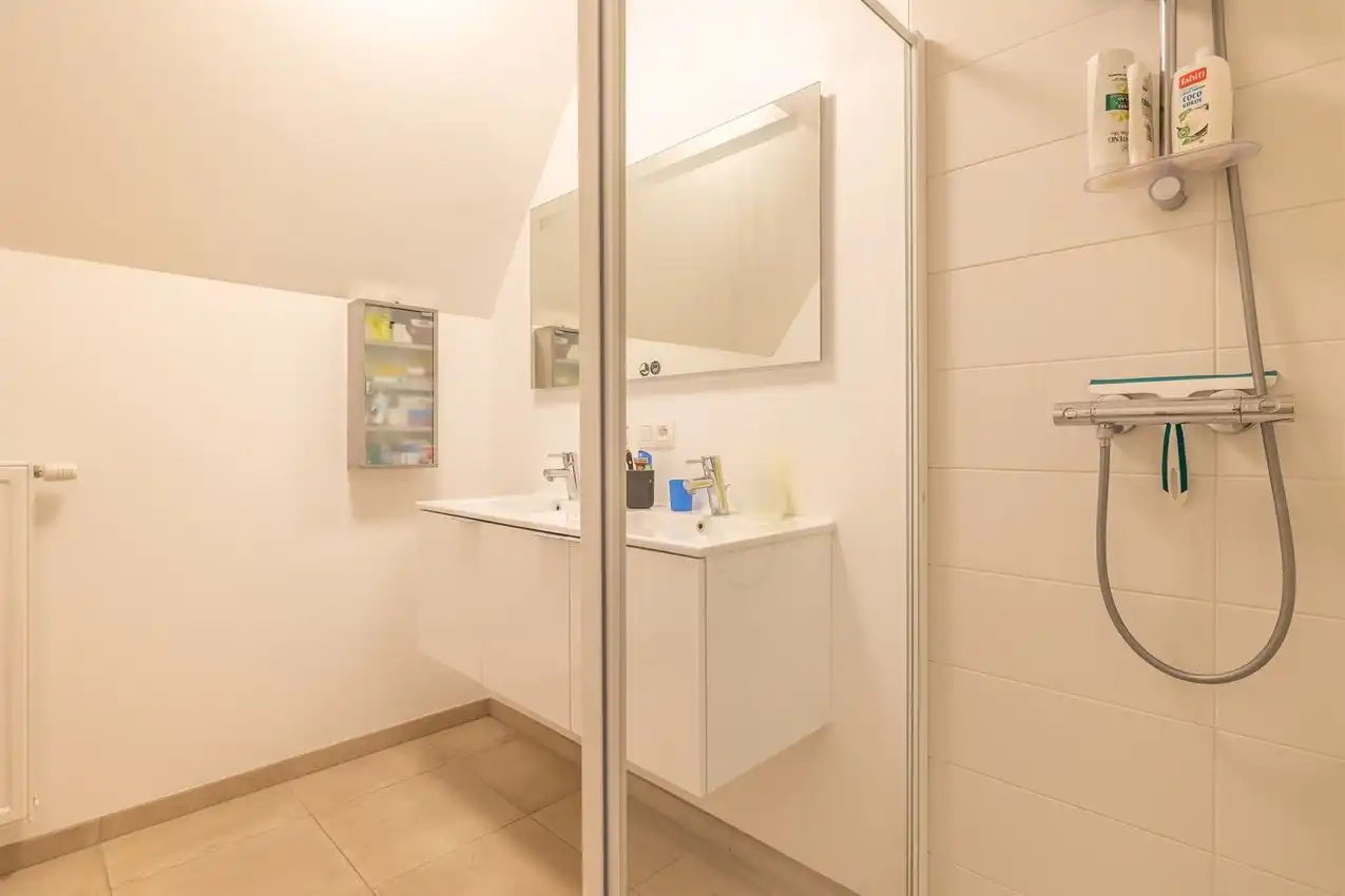 Gunstig gelegen appartement met 2 slpk, terras en autostaanplaats, EPC-label A foto 12