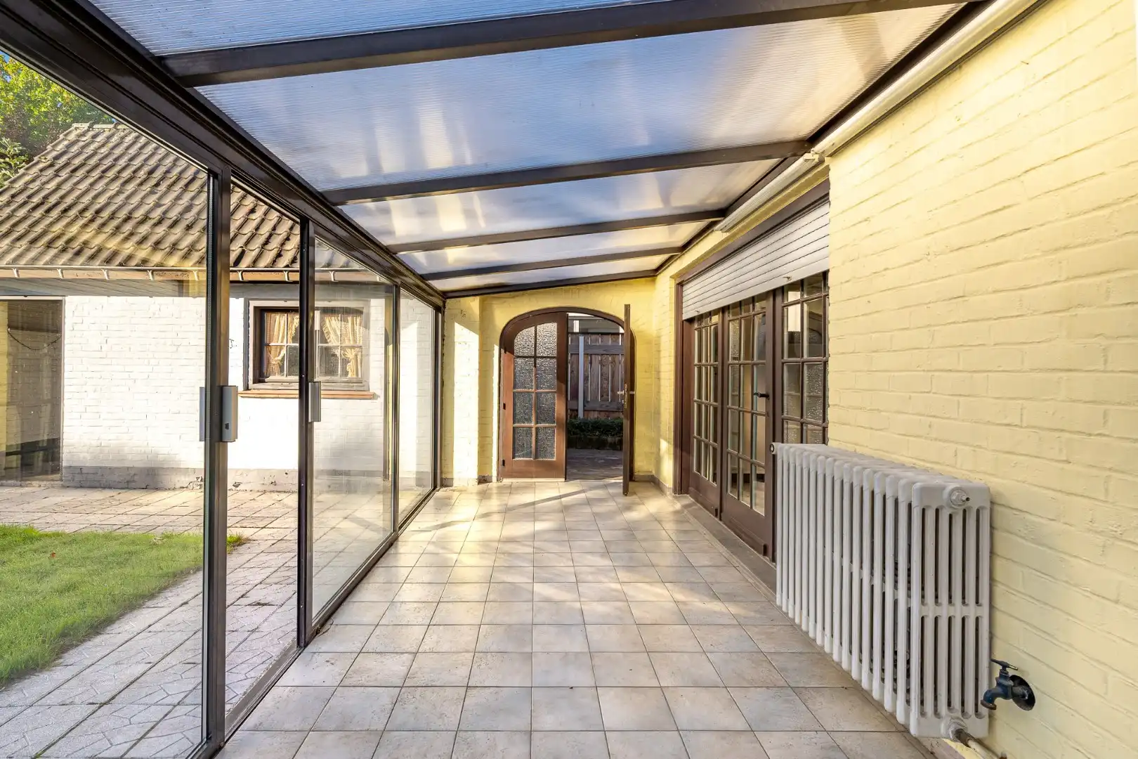 Ruime open woning met 4 slaapkamers, garage en zuidgerichte tuin in Lauwe foto 15