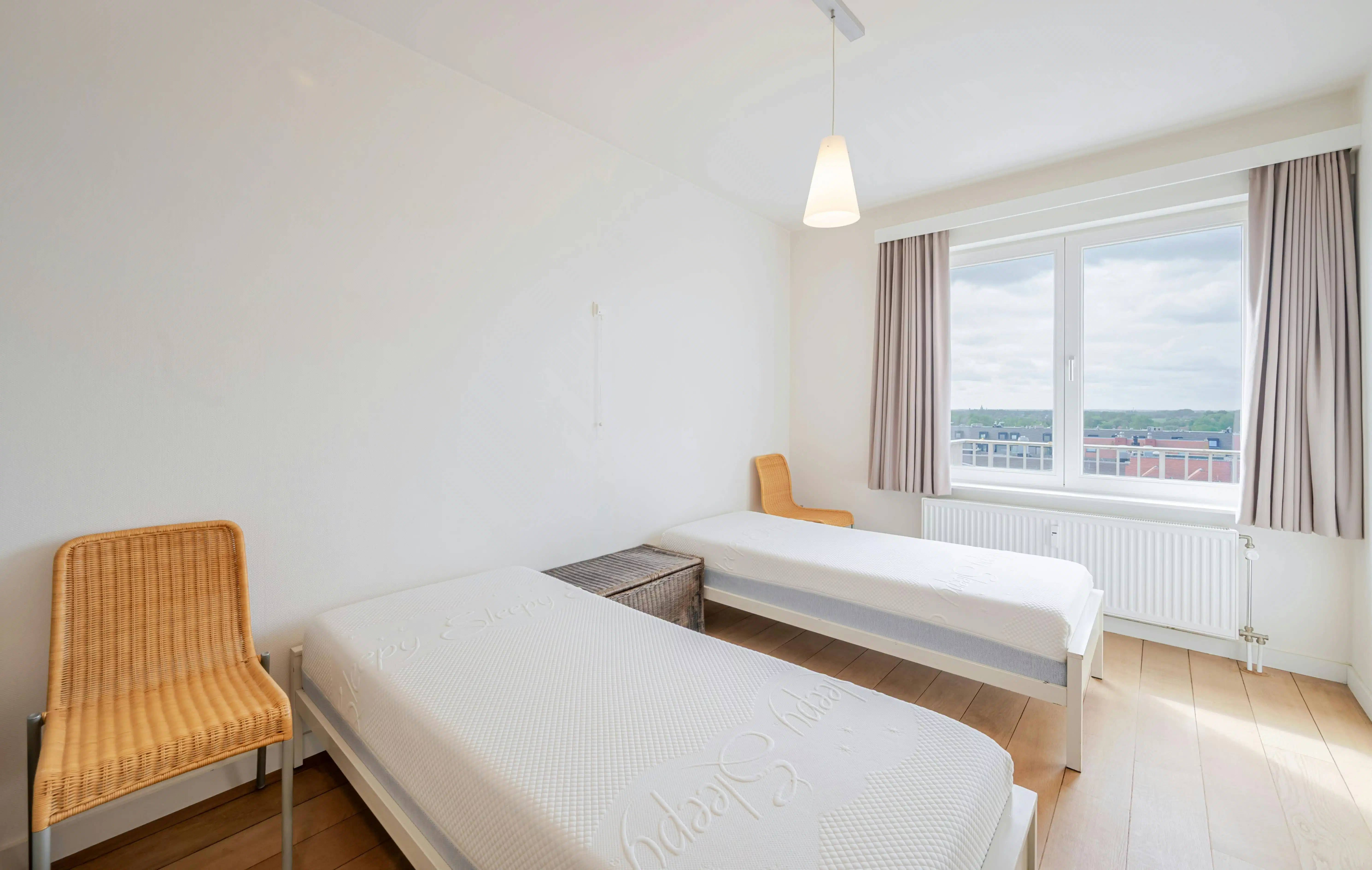 Prachtig gerenoveerd appartement met frontaal zeezicht foto 12