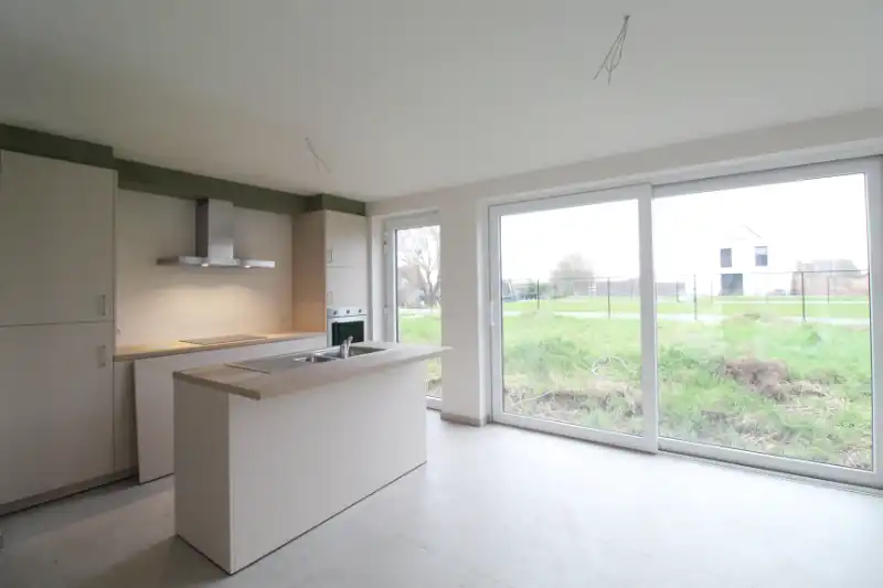 Energiezuinige halfopen woning in Meulebeke foto 4