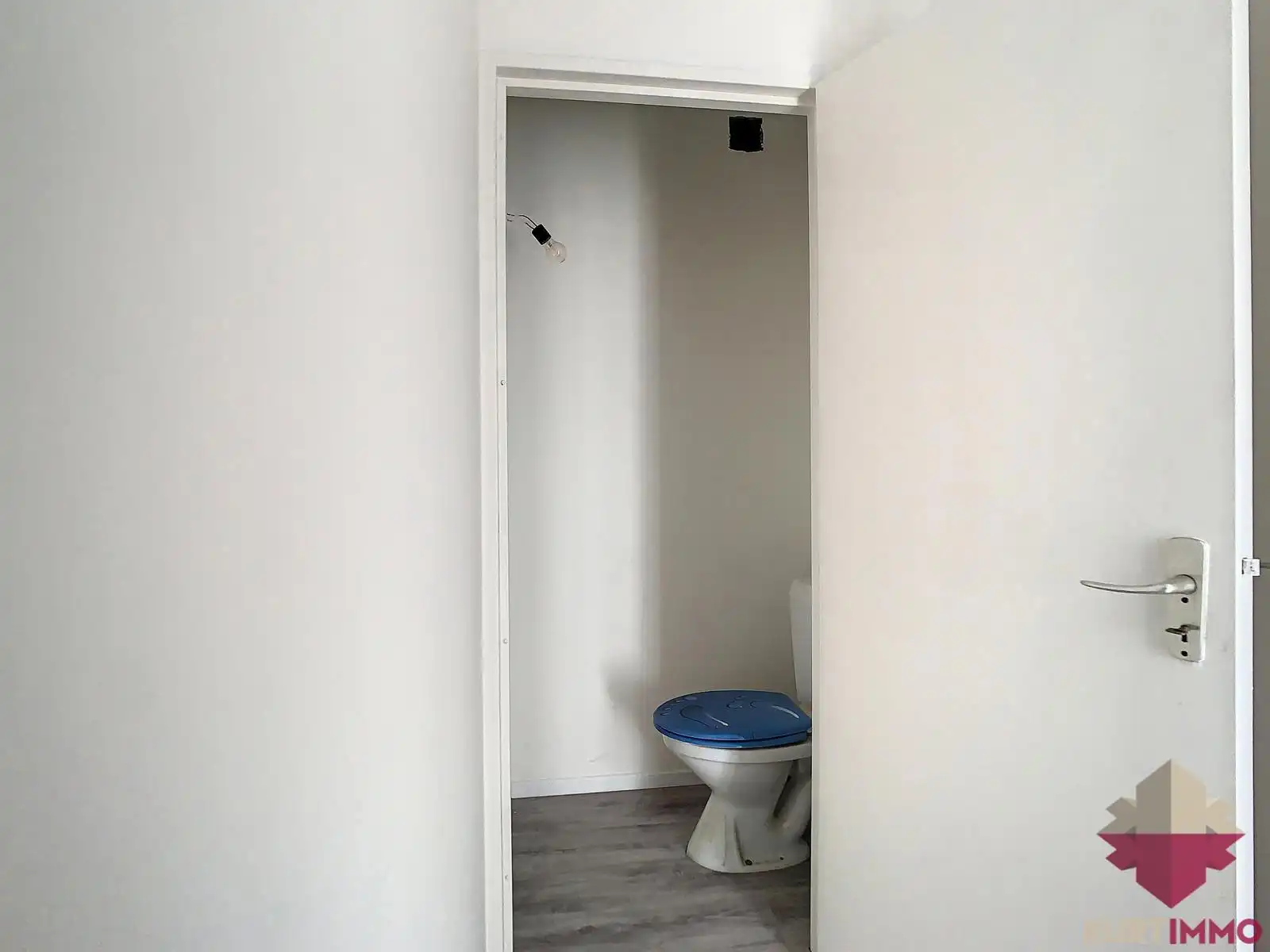 Instapklaar appartement met 1 SLPK! foto 8