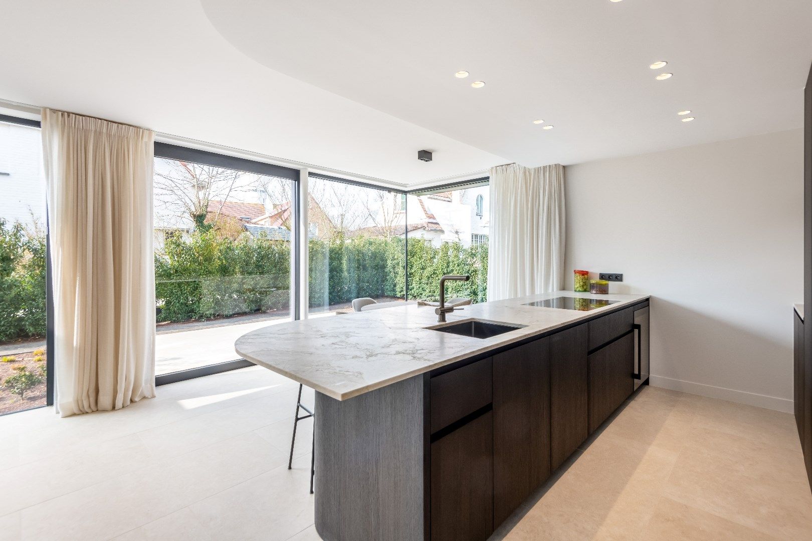 Nieuwbouw koppelvilla dichtbij het centrum van Knokke en op wandelafstand van het strand foto 7