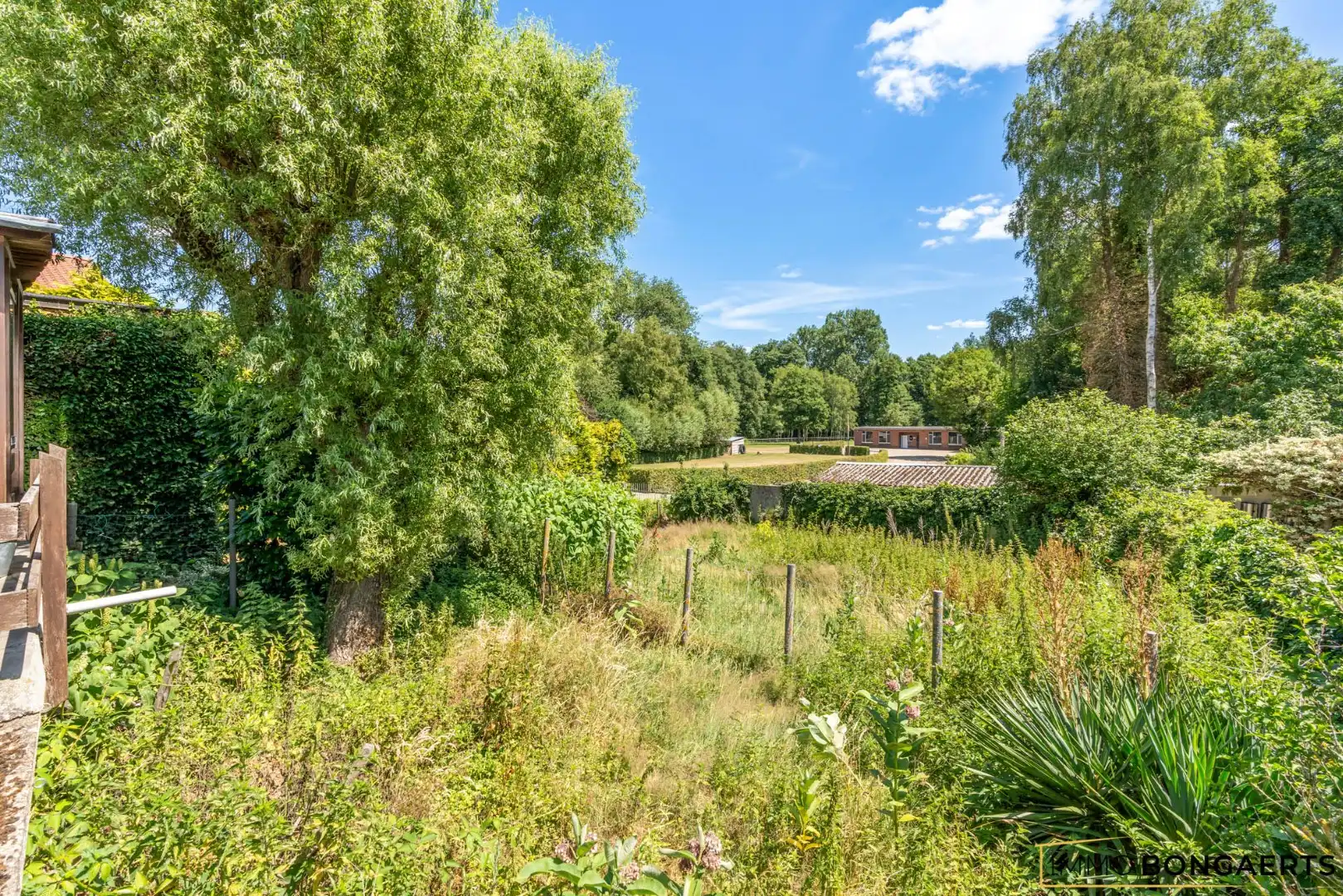 Ruime woning met 3 slaapkamers foto 24