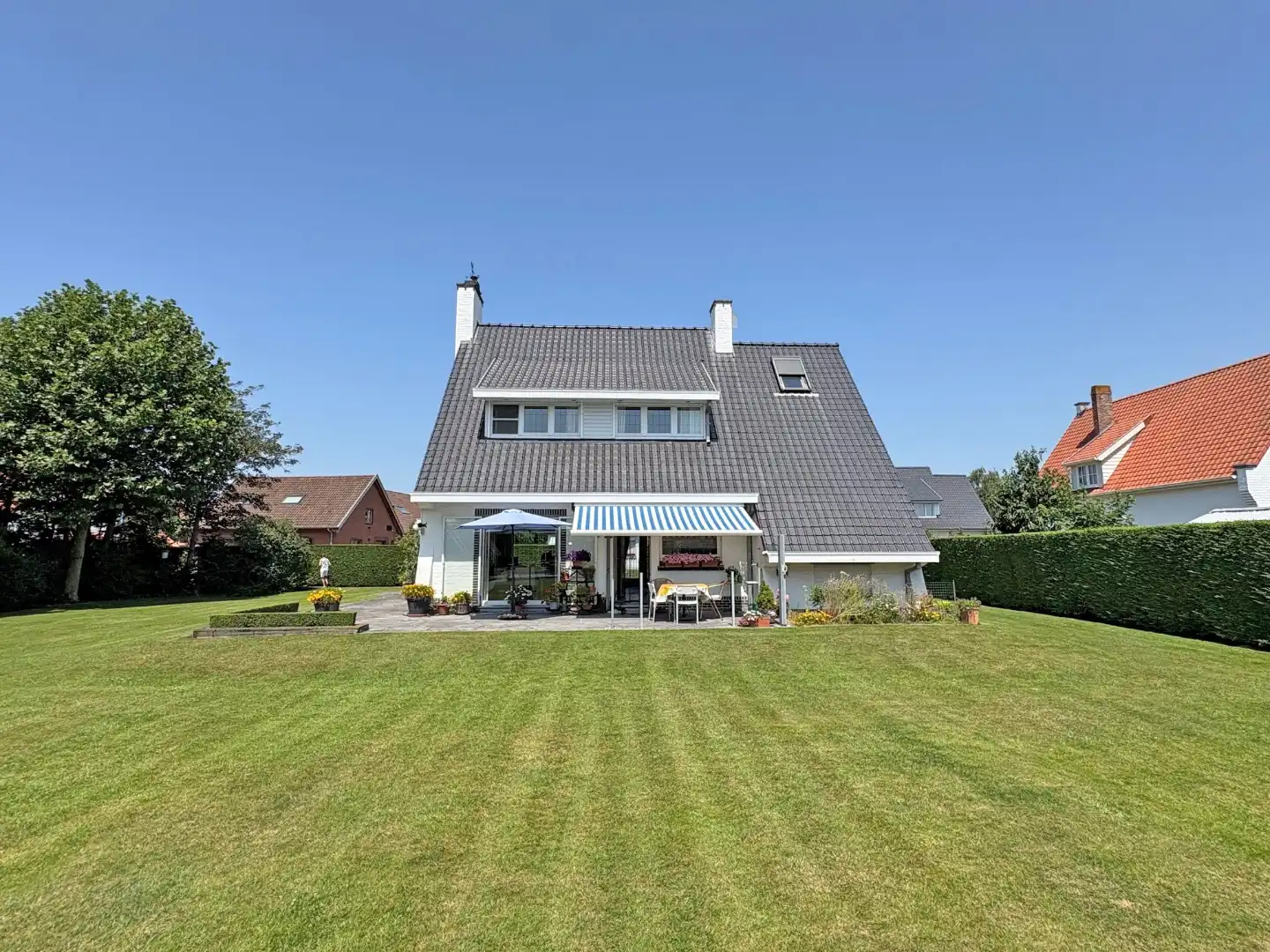 Hoofdfoto van de publicatie: Charmante villa op een prachtig perceel grond van 1.448m².