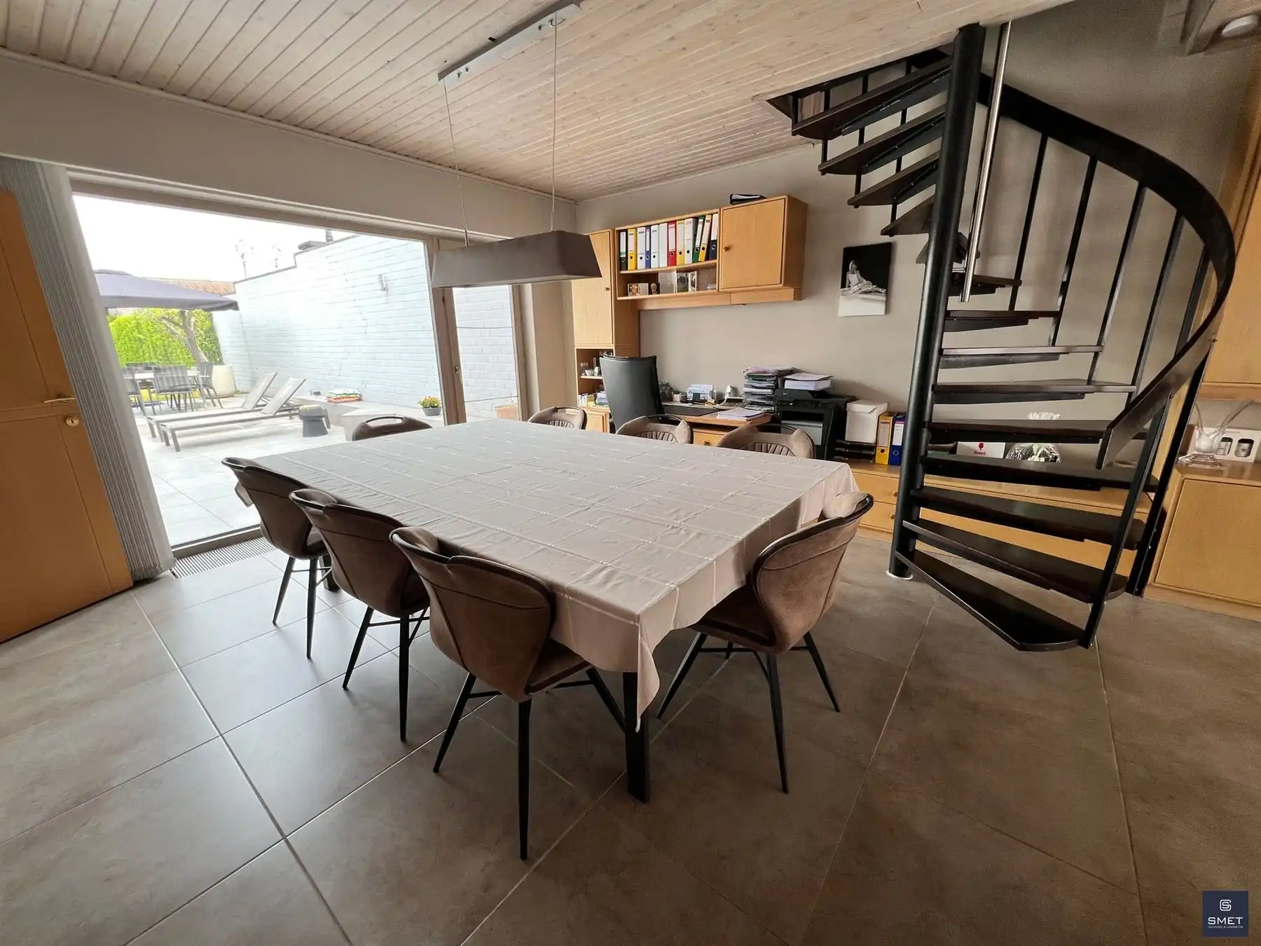 CHARMANTE HOB MET 3 SLK, GAR. EN TUIN foto 8