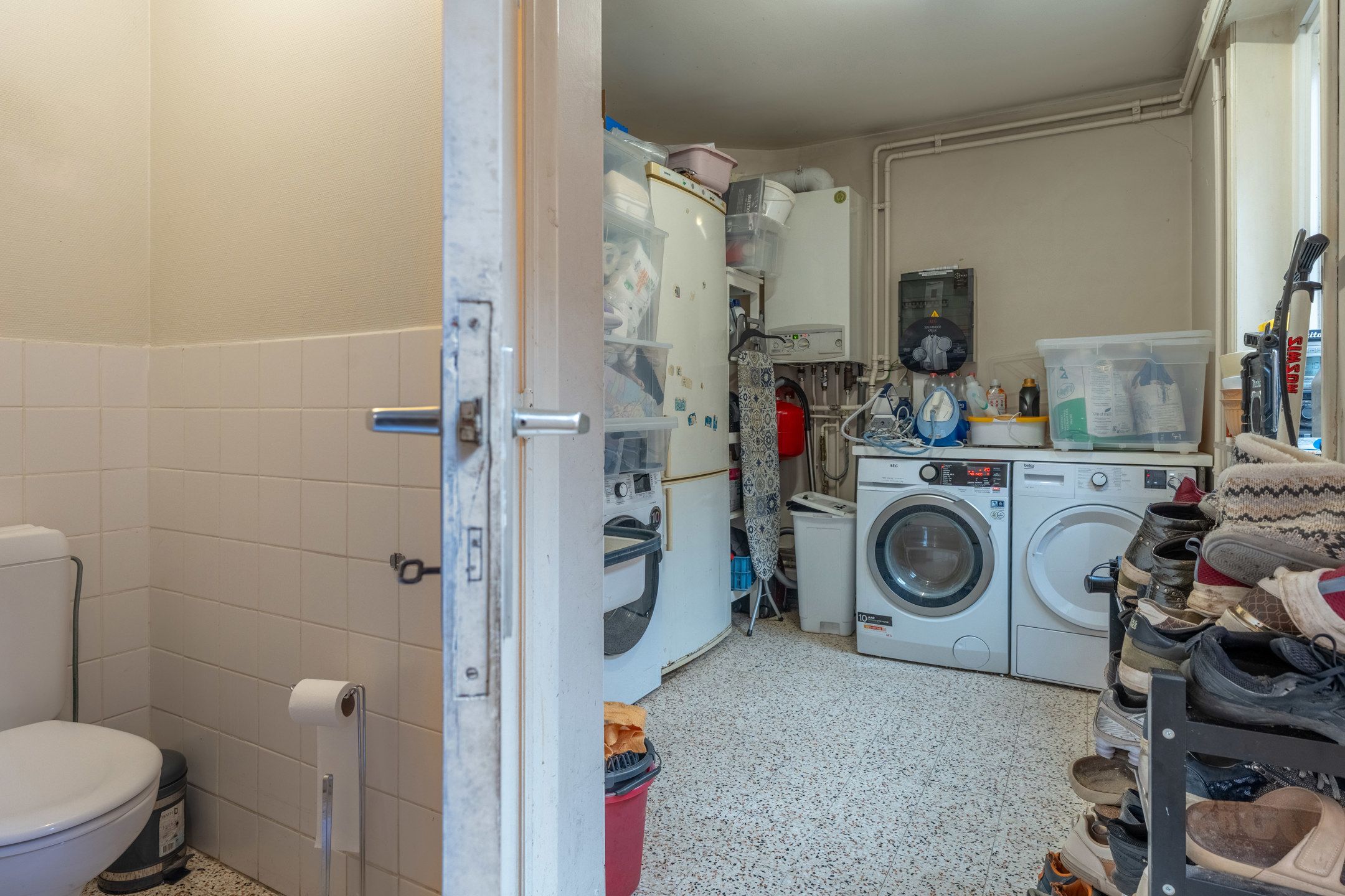 Op te frissen gezinswoning met 4 slaapkamers te Turnhout. foto 10