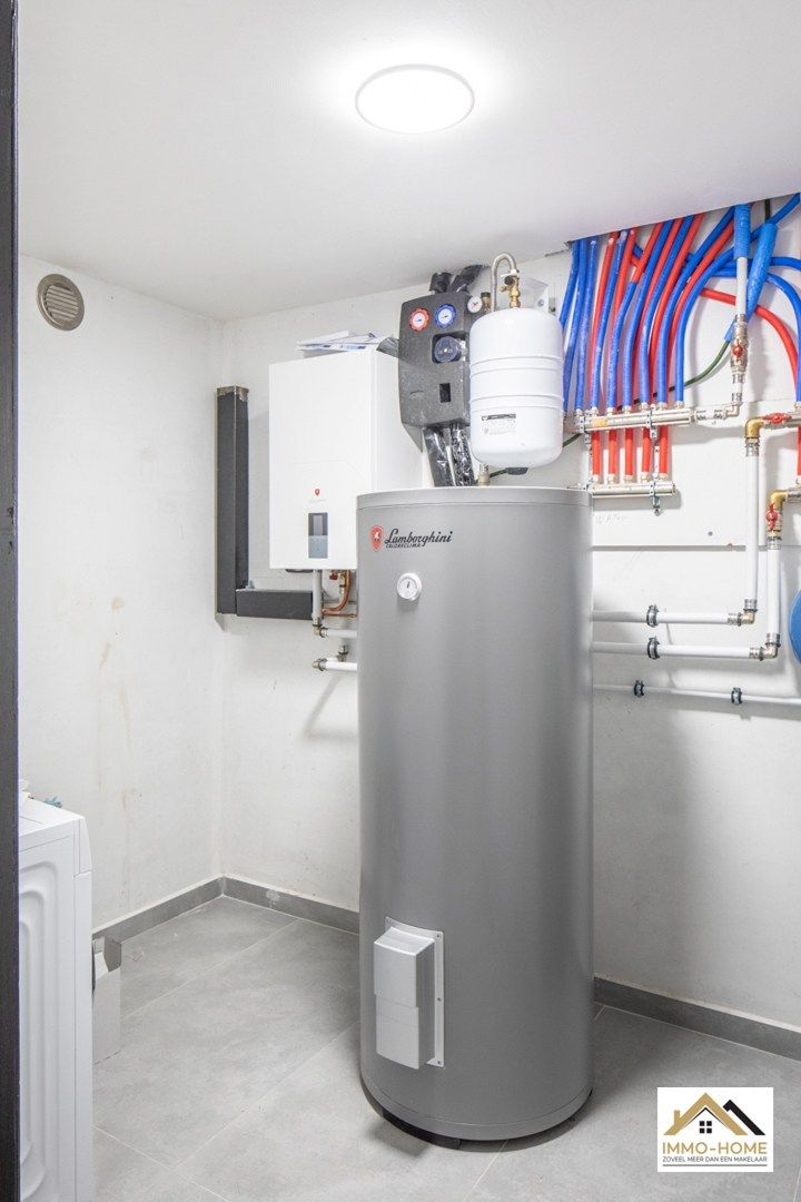 Gerenoveerde ruime open bebouwing op landelijke ligging foto 25