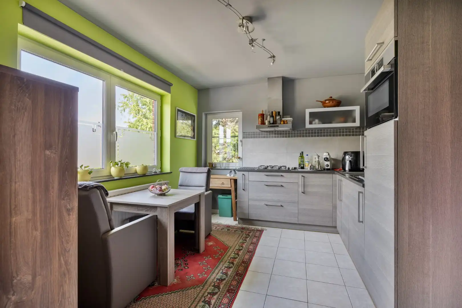 Ruime halfopen bebouwing met grote tuin op fietsafstand van het centrum van Tongeren foto 21