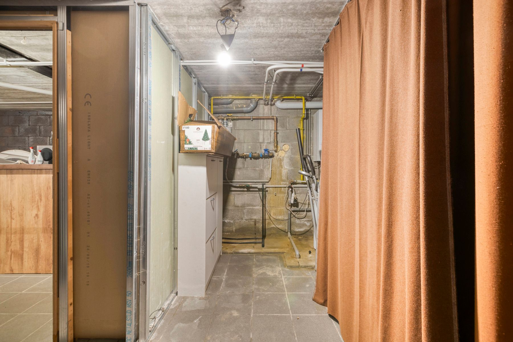 Moderne nieuwbouwwoning met 4 slaapkamers en gezellige tuin. foto 40