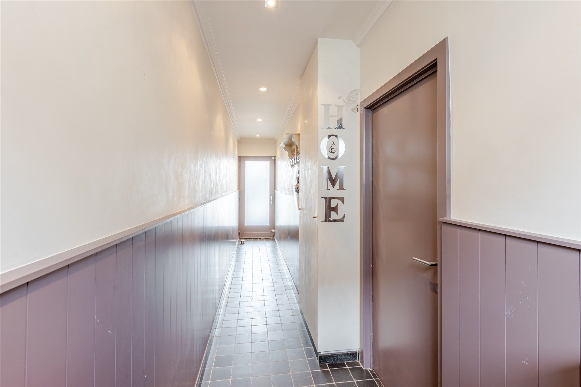 Instapklare woning met 2 slaapkamer en gezellige koer foto 3