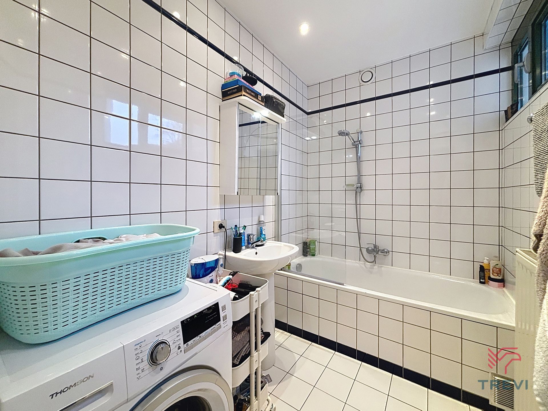 Mooi ongemeubileerd appartement met 1 slaapkamer ! foto 9