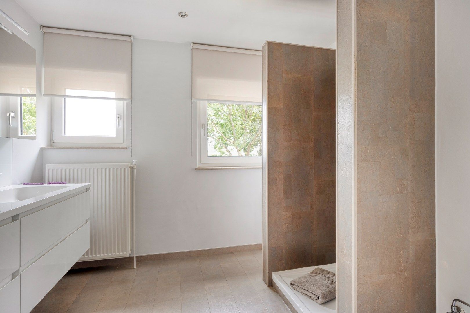 Ruime open bebouwing met zonnige tuin en mogelijkheid praktijkruimte foto 21