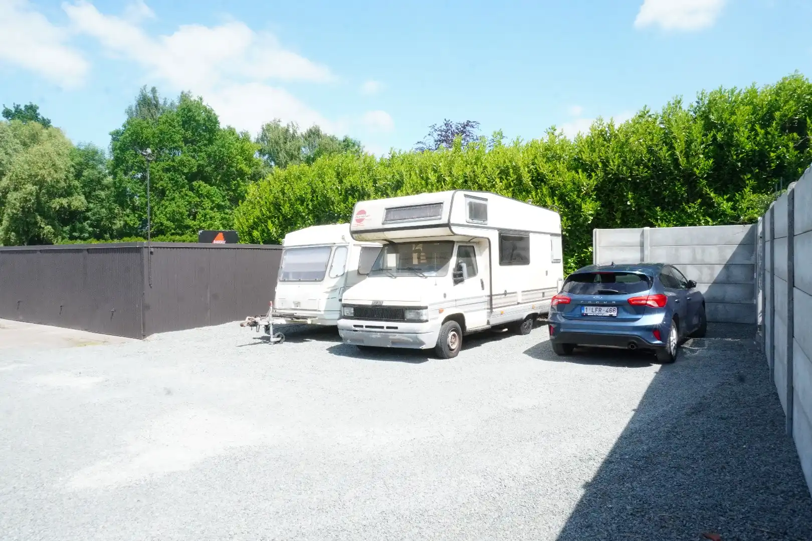 Autostaanplaats Hoekstraat 17-19  - Lokeren (Zeveneken) foto 2