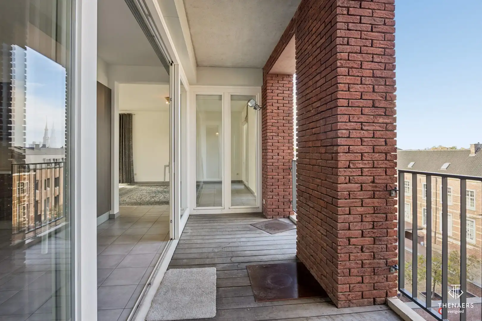 Ruim appartement van 166 m² met 2 terrassen en ondergrondse autostaanplaats in hartje Sint-Truiden. foto 13