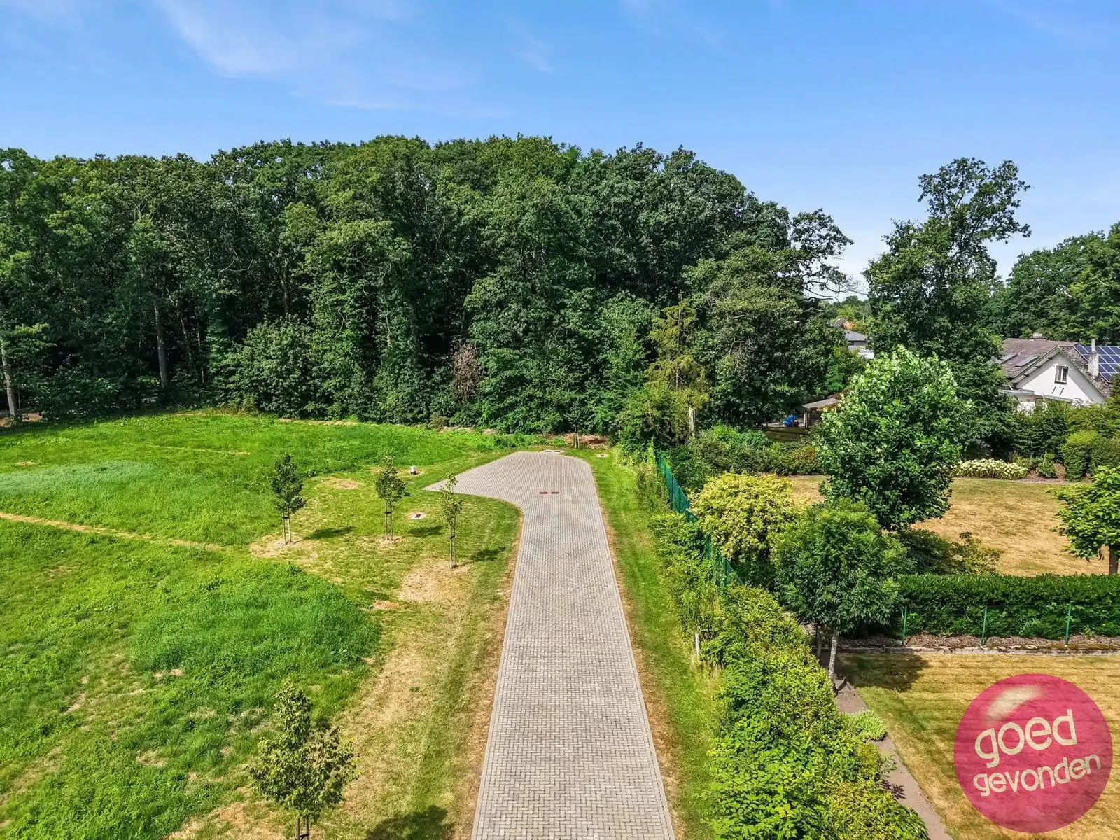 BOUWGROND van 10 ARE voor OB op TOPLIGGING - VERKEERSLUW  foto 13