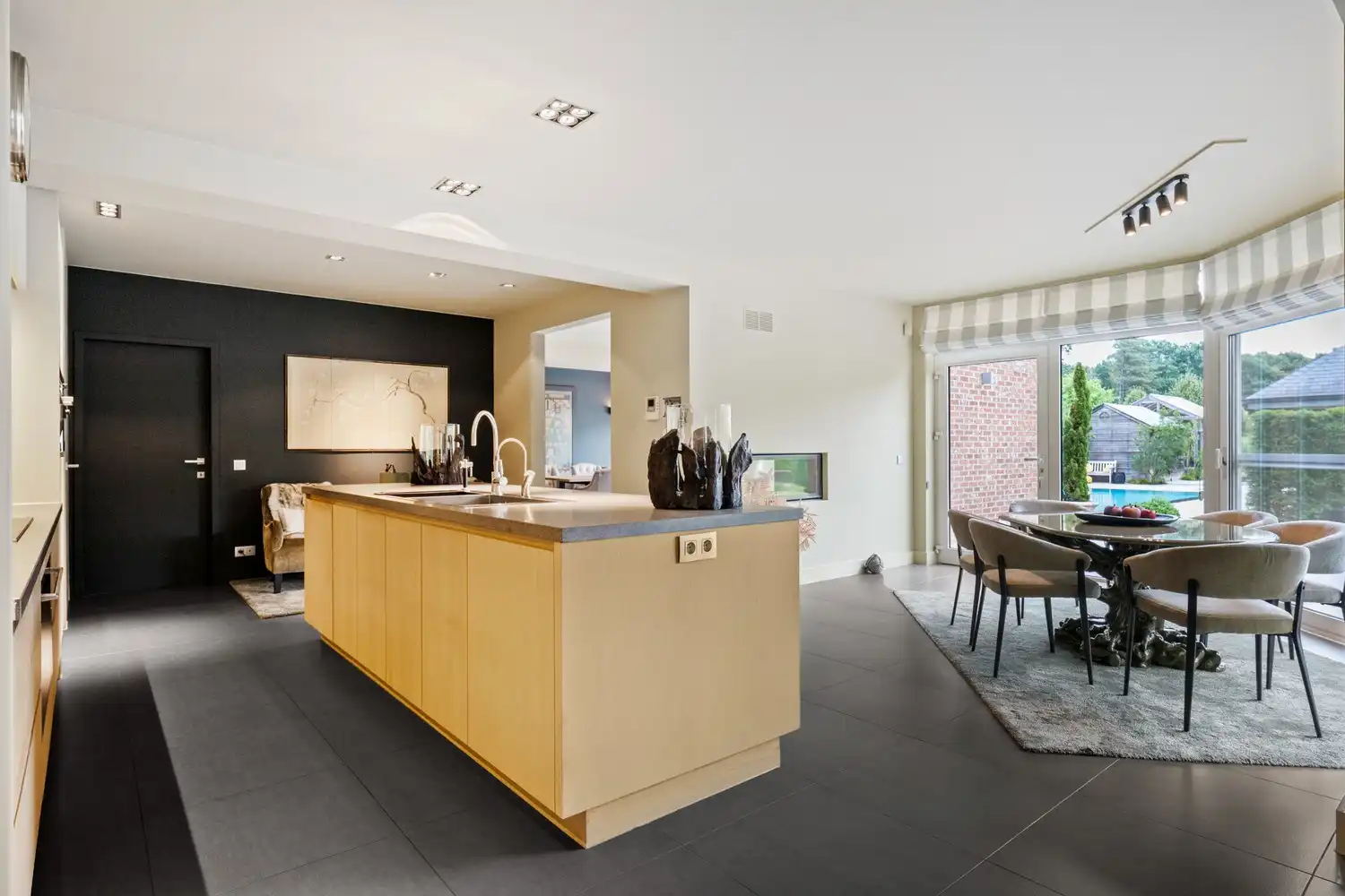 Exclusieve villa met 550 m² bewoonbare oppervlakte op een prachtig perceel van 5.458 m² nabij het centrum van Heist-op-den-Berg foto 14