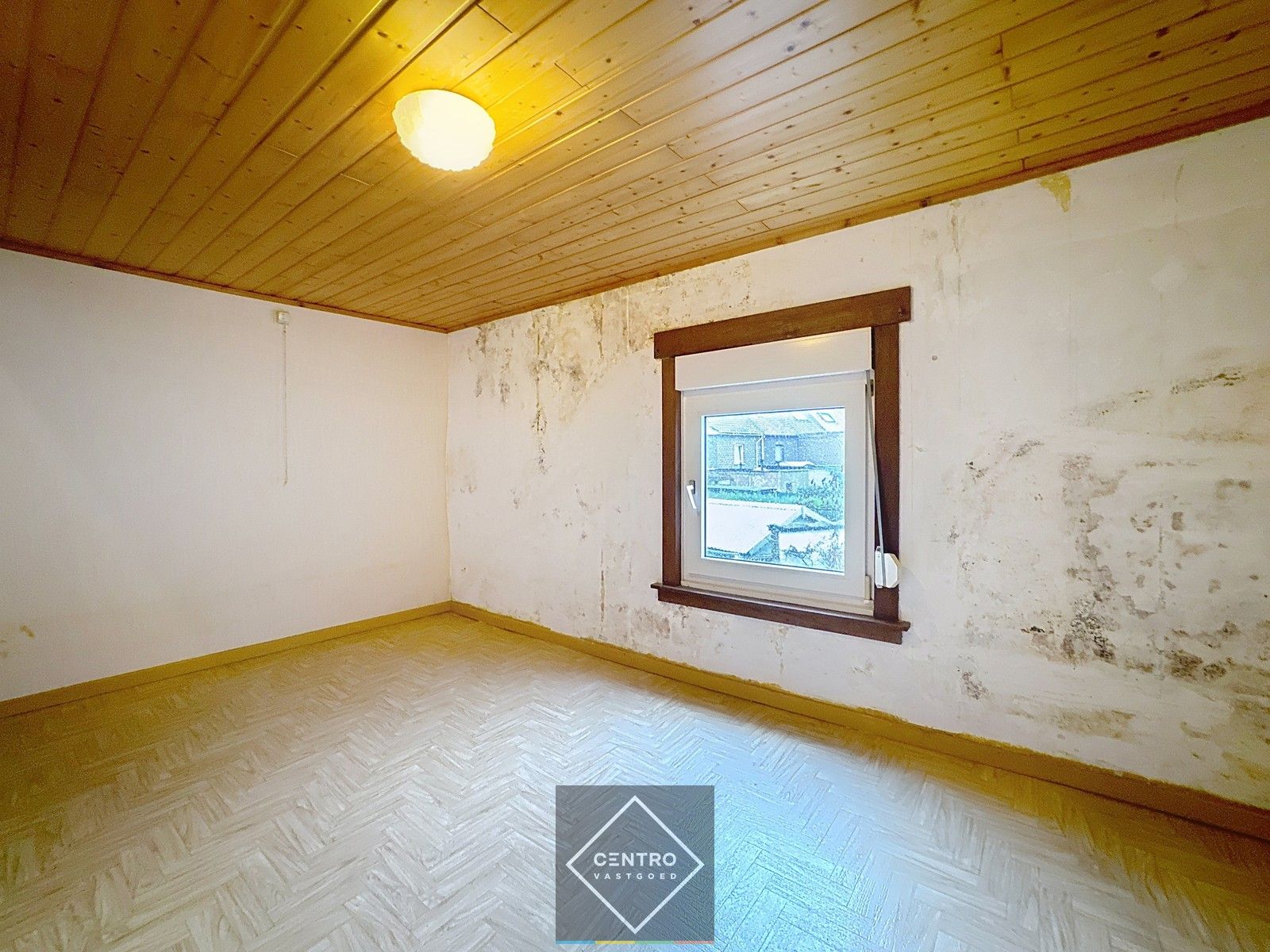 Budgetvriendelijke woning met veel potentieel nabij het centrum! foto 7