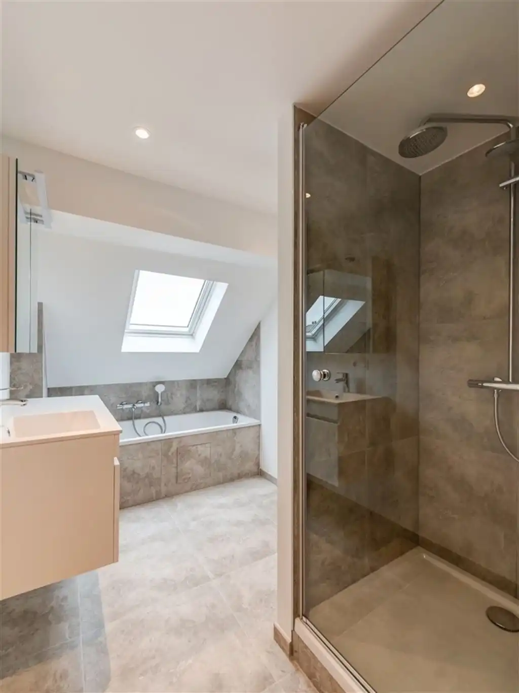 Triplex appartement met inpandig terras foto 13