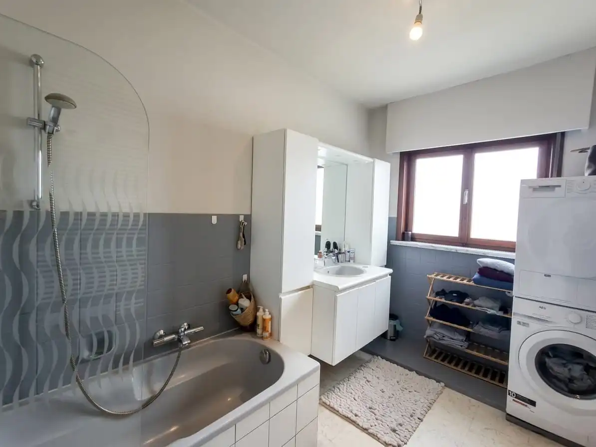 ALLEENSTAANDE GELIJKVLOERSE WONING MET 3 SLAAPKAMERS TE MEIGEM foto 10