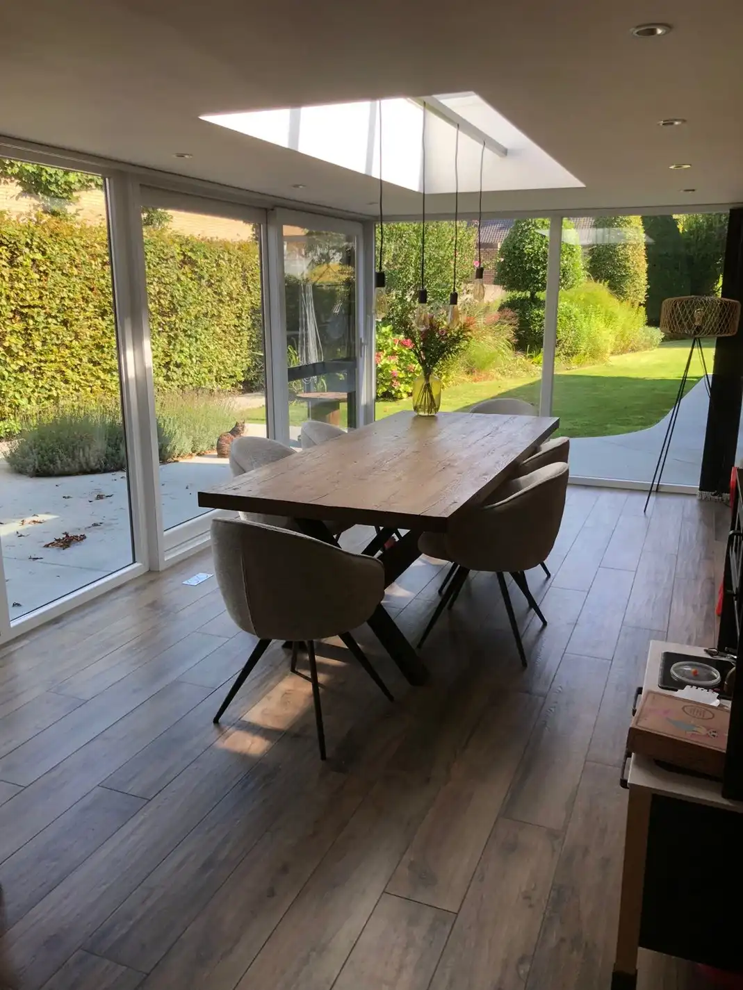 Alleenstaande woning met 5 slaapkamers en diepe tuin te Zarren foto 16