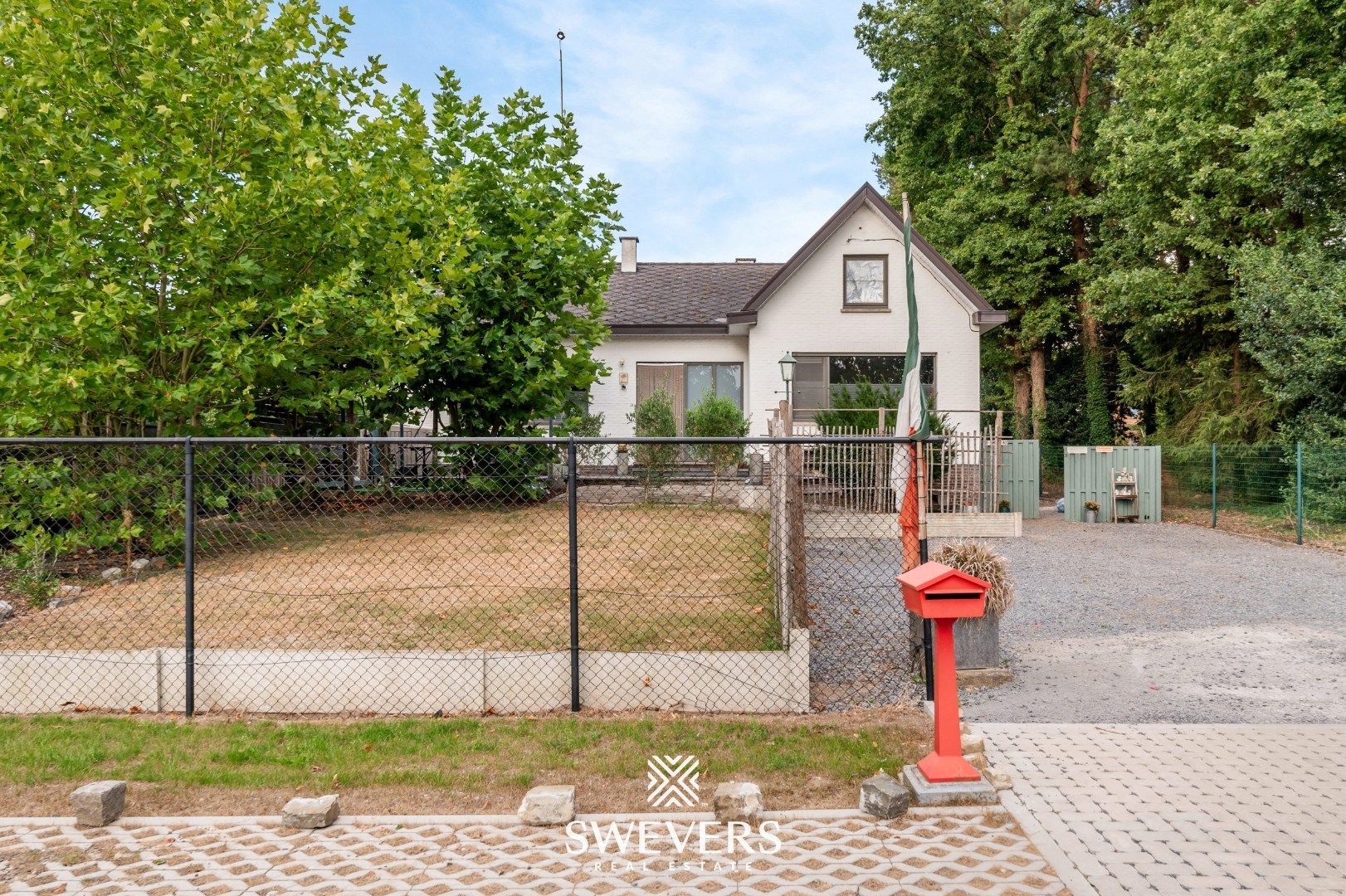 Gezinswoning met vier slaapkamers op ruim perceel in groene omgeving van Heusden-Zolder foto 29