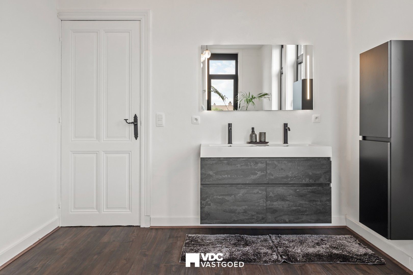 Statig herenhuis met grandeur en luxueuze afwerking in het hart van Tongeren foto 30