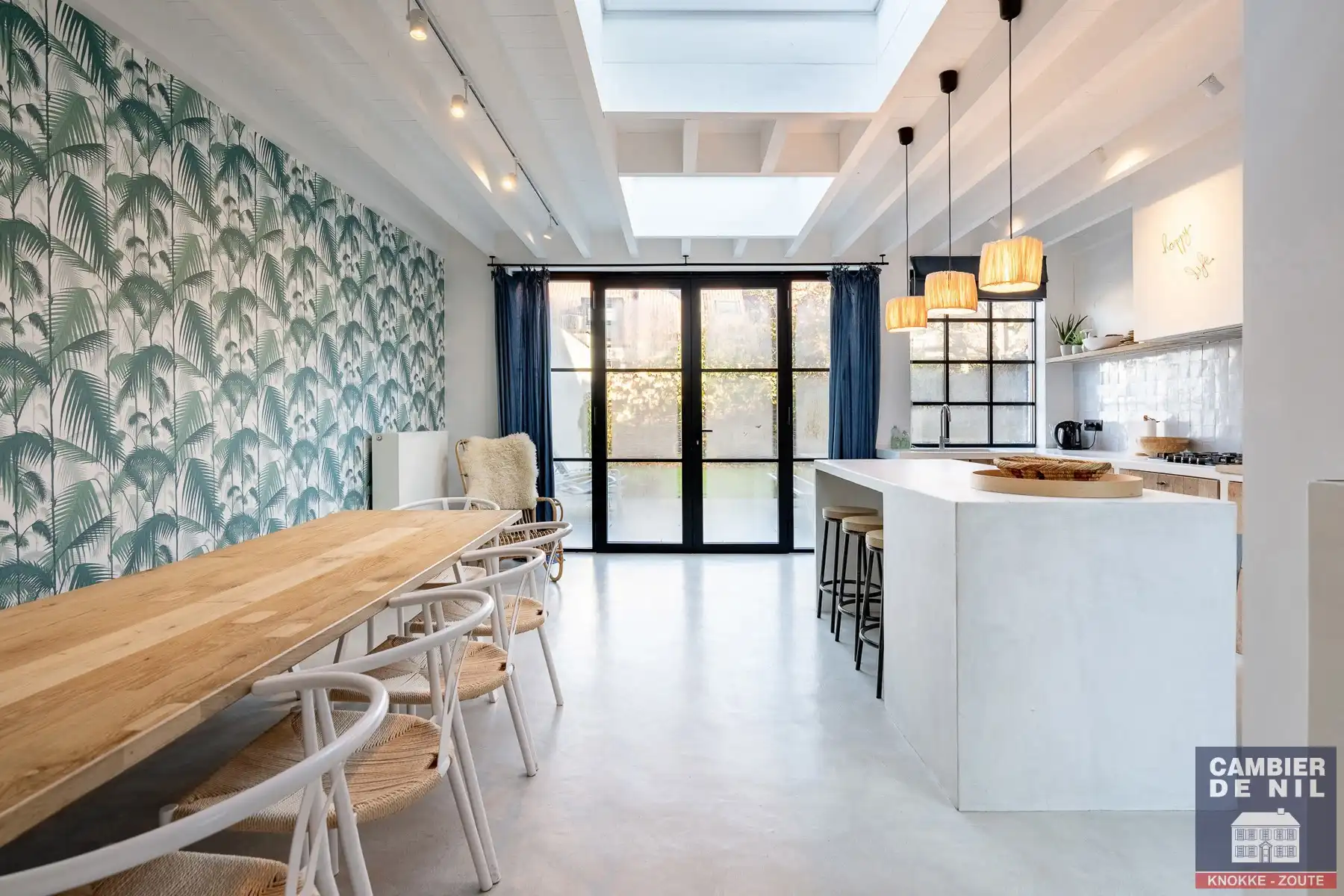 Instapklare, gemeubelde rijwoning met 5 slaapkamers en tuin – hartje Oud-Knokke foto 4