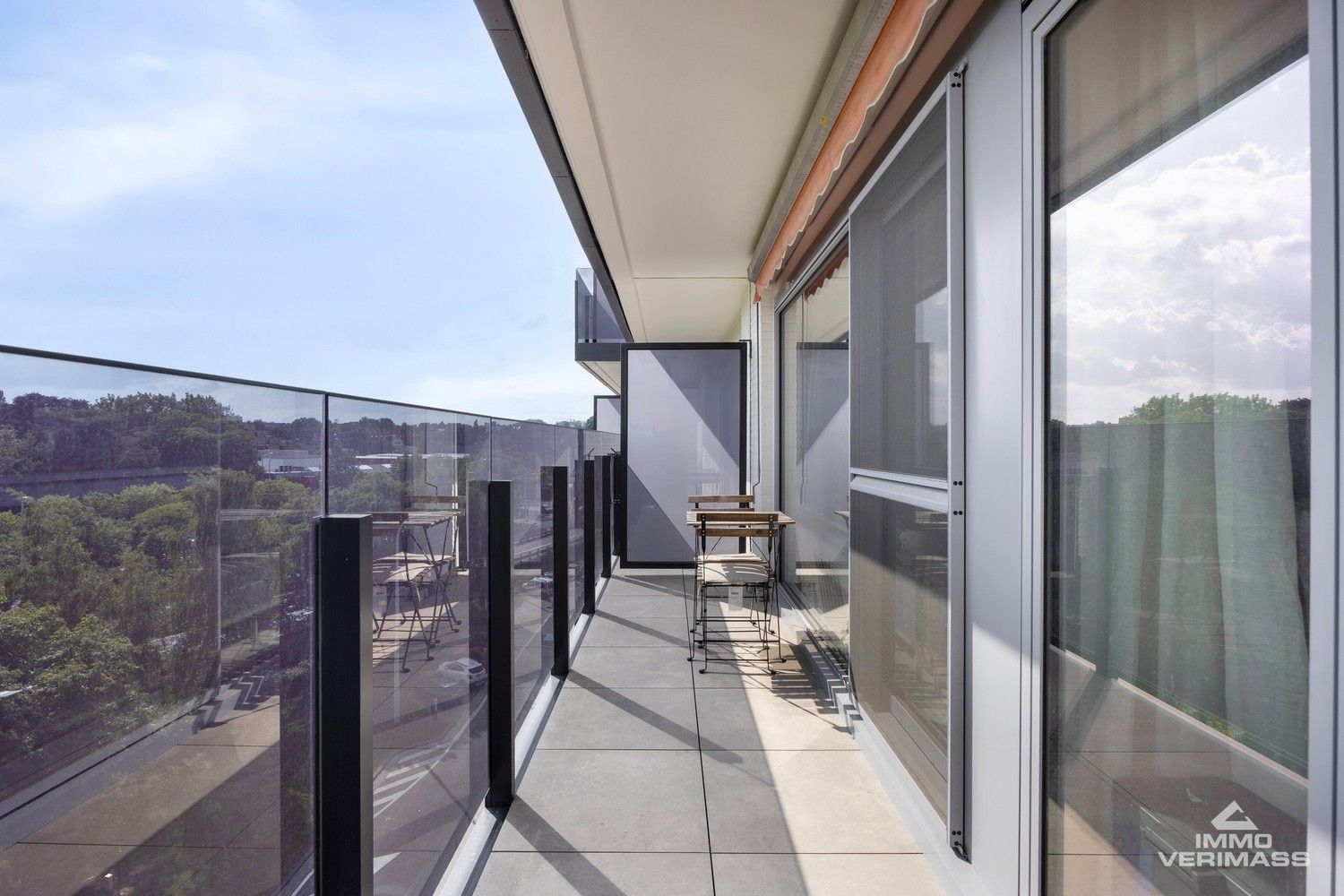 Instapklaar appartement met ruim uitzicht over de omgeving foto 10