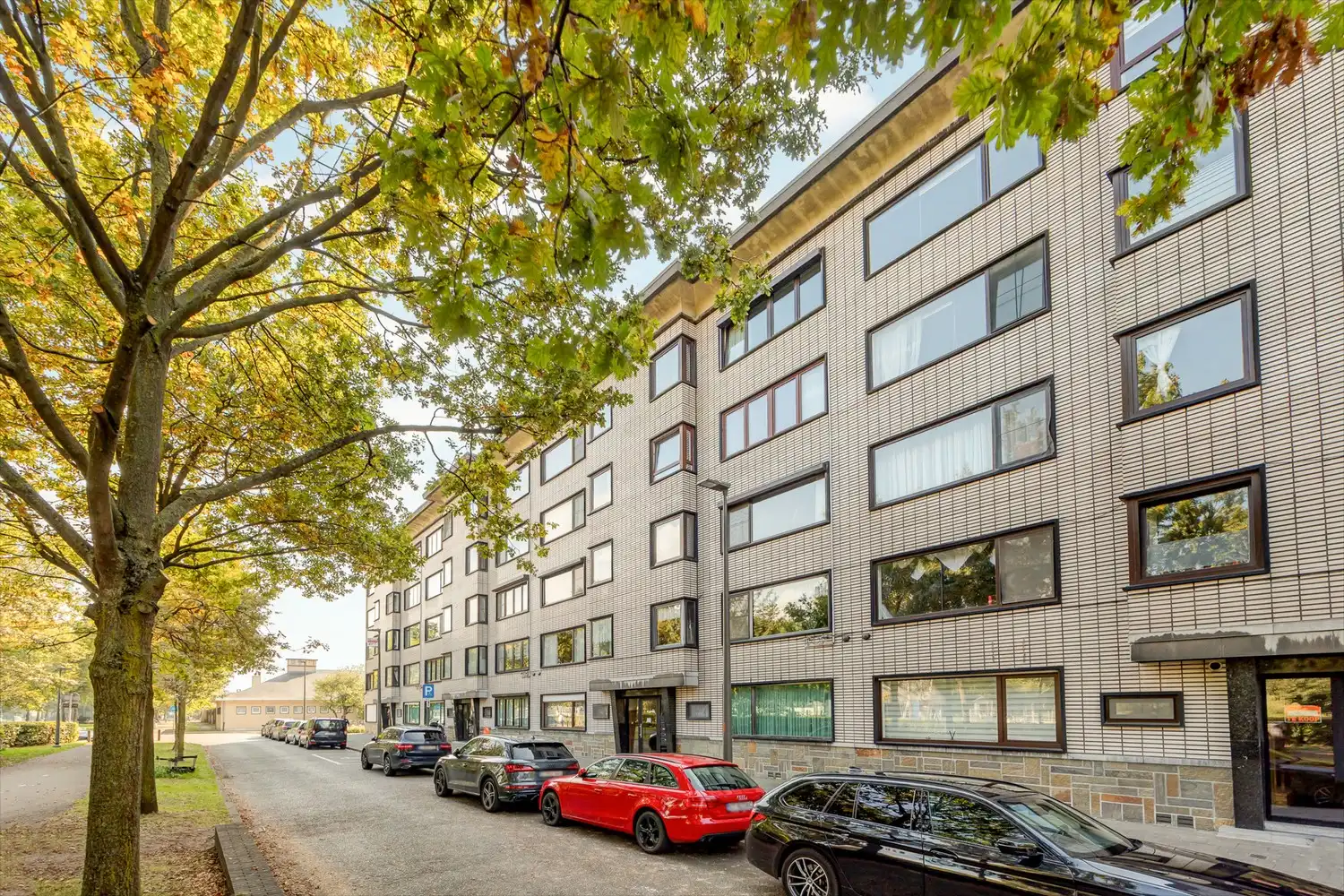 VERKOCHT: Ruim en lichtrijk appartement met zicht op Kiel Park foto 6