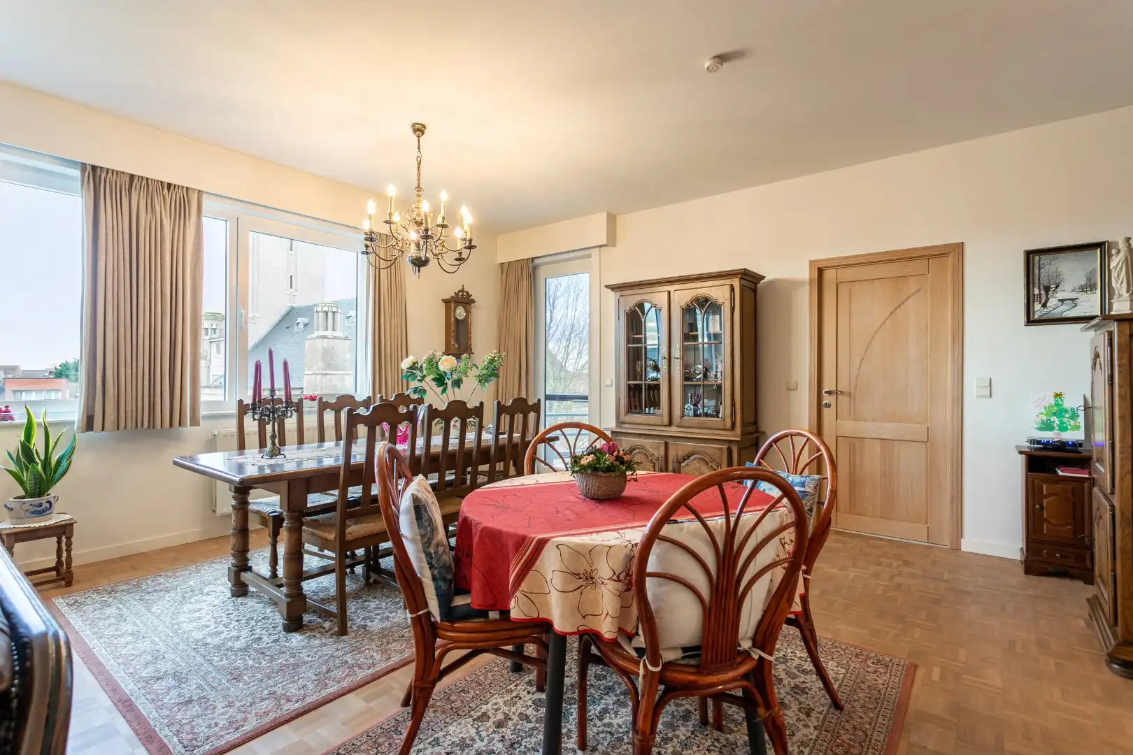 Instapklaar en energiezuinig penthouse  3 slpks., 2 badk., kelder en 2 autostpl. foto 5