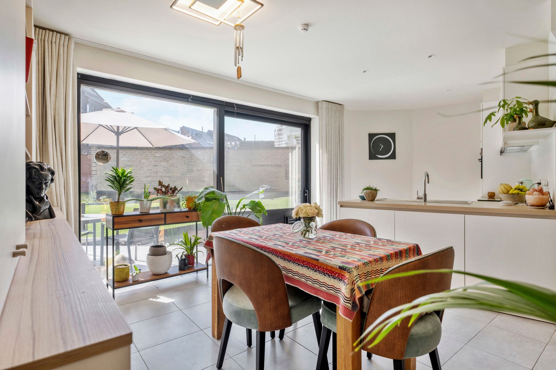 Gezellig nieuwbouwappartement vlakbij de Markt in Gistel. foto 4