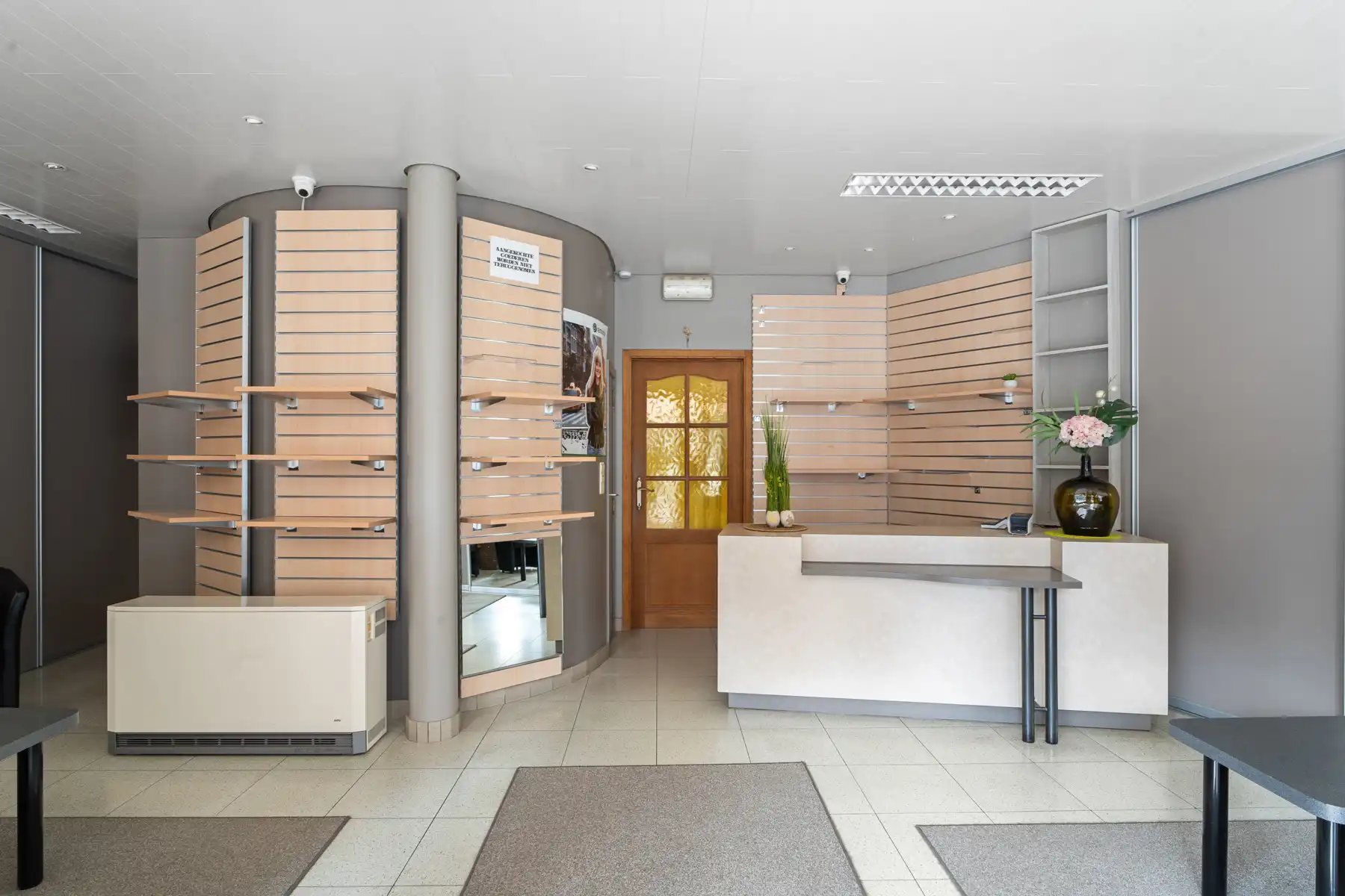 Commercieel pand op een goede locatie foto 6