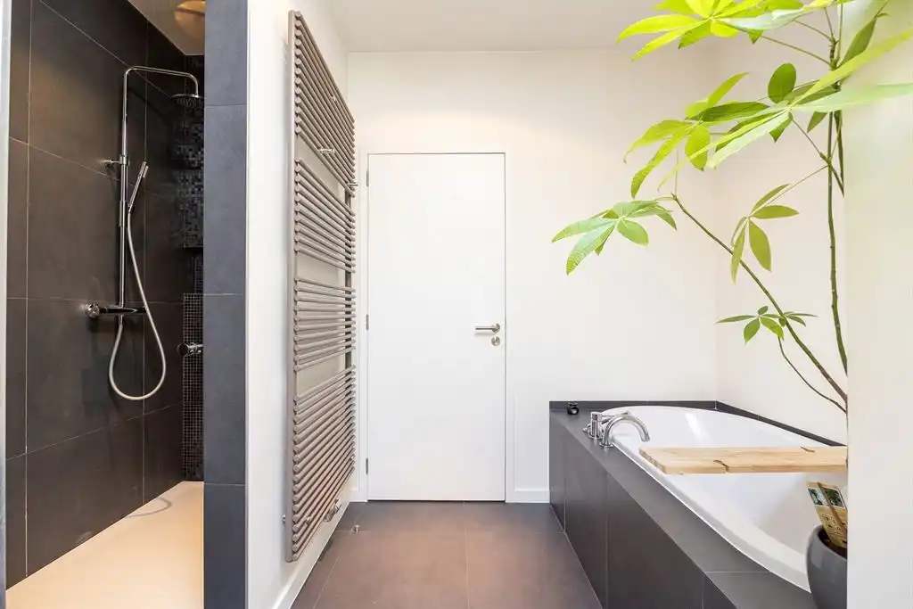 Luxe afgewerkt appartement in hartje Borgerhout foto 15