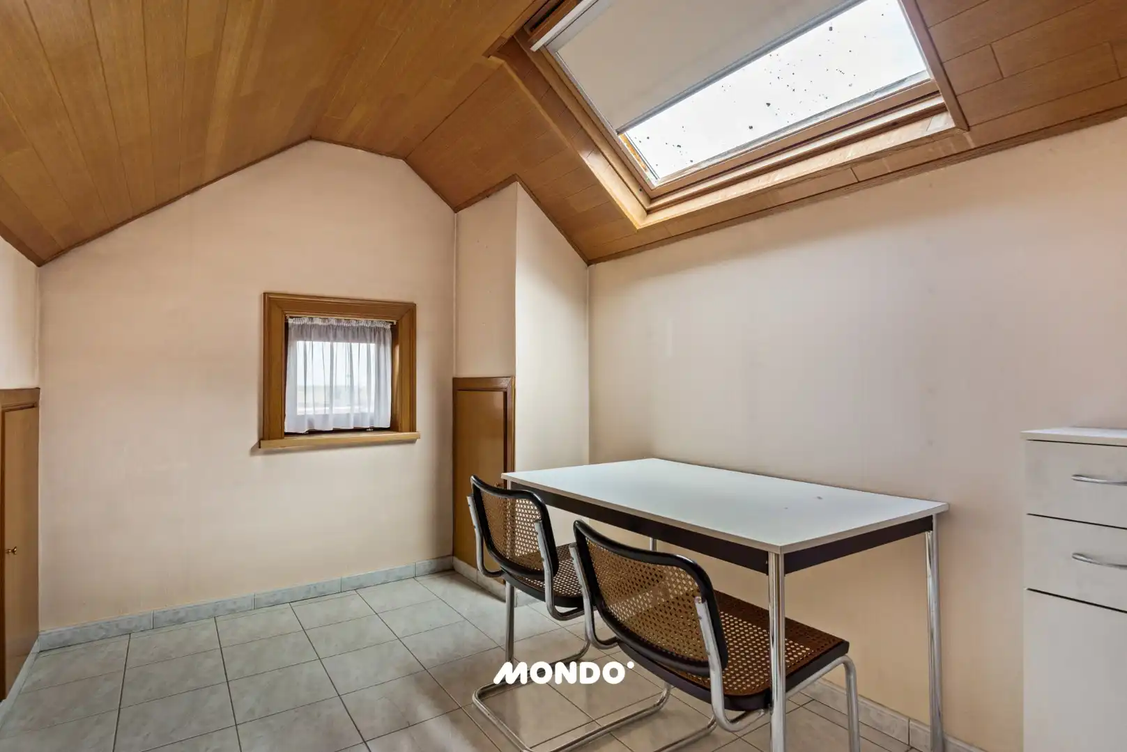 Te renoveren HOB met oprit, garage & potentieel te Opwijk. foto 16