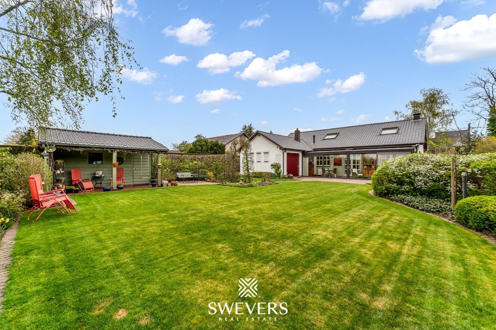 Instapklare woning met 5 slaapkamers op een zonnig perceel van 12a 50ca foto 29