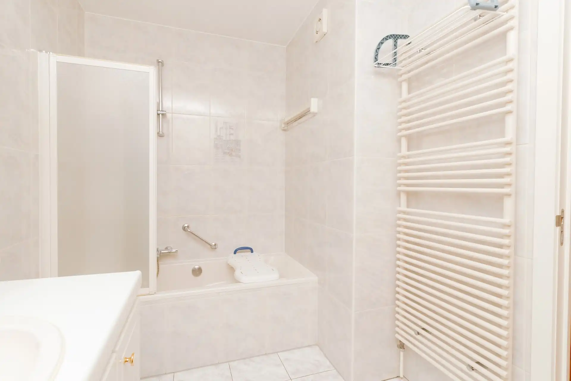 Lichtrijk twee slaapkamer appartement op gunstige locatie foto 15