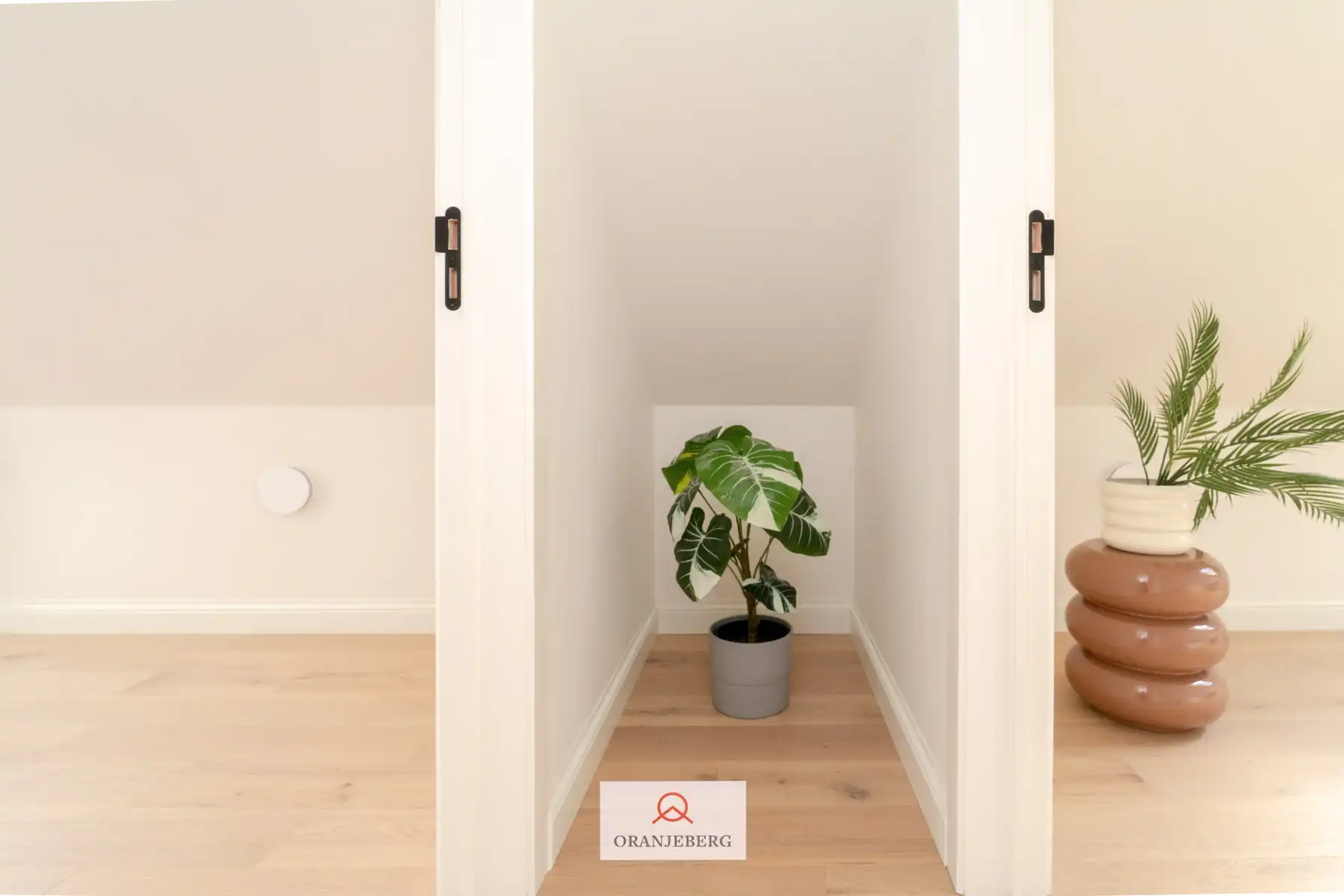 Ruime woning met 4 slpk's en tuin foto 19