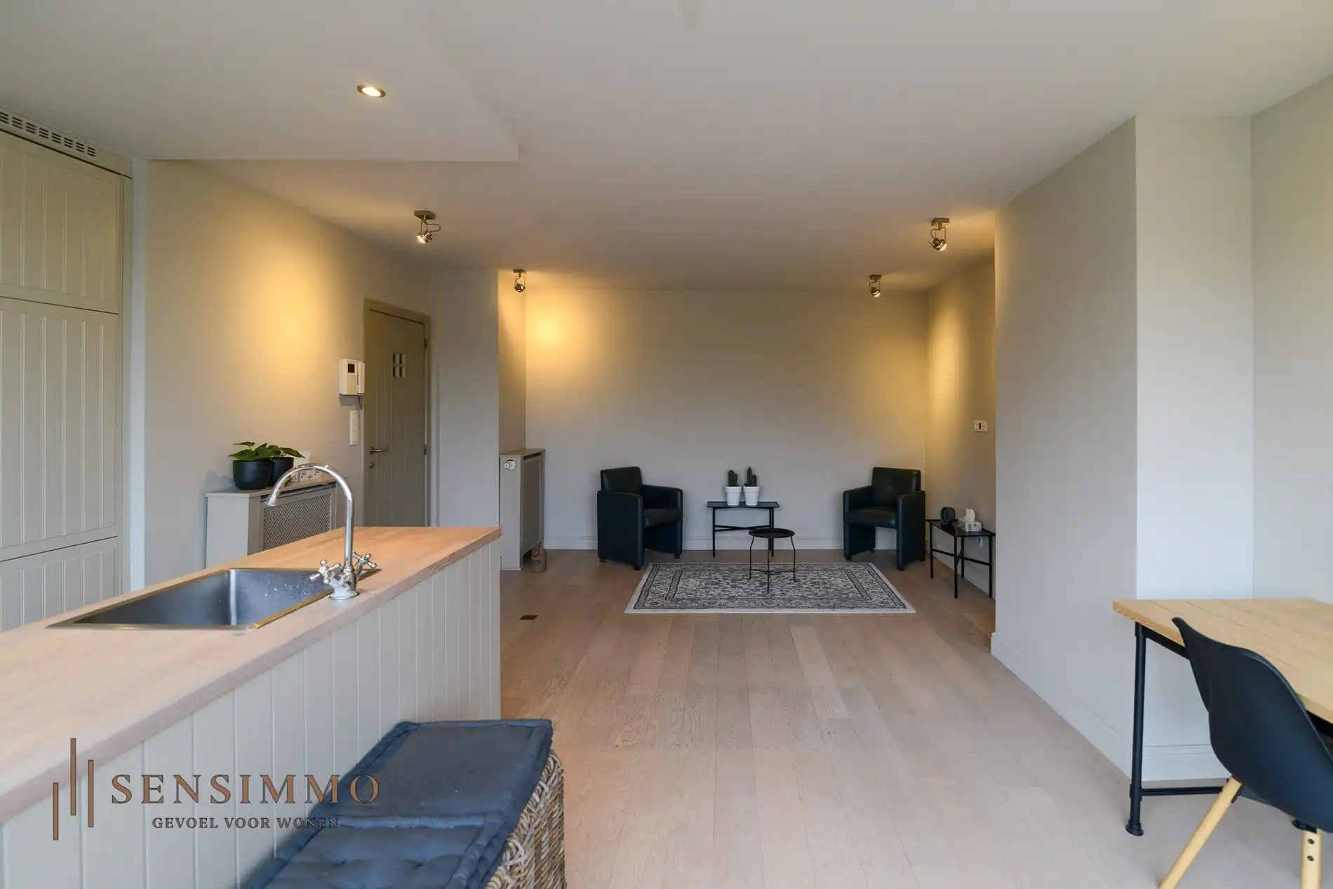 Modern tweeslaapkamers appartement met terras in Bilzen-Hoeselt  foto 4