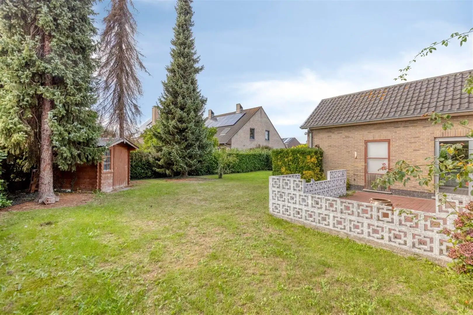 Rustig gelegen, te renoveren bungalow op een perceel van 640 m². foto 19