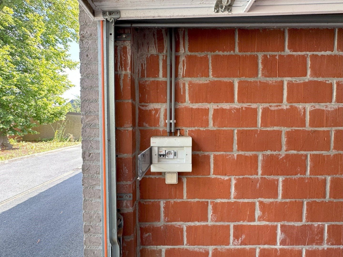 RECENTE GARAGE IN HARTJE MEULEBEKE  foto 4