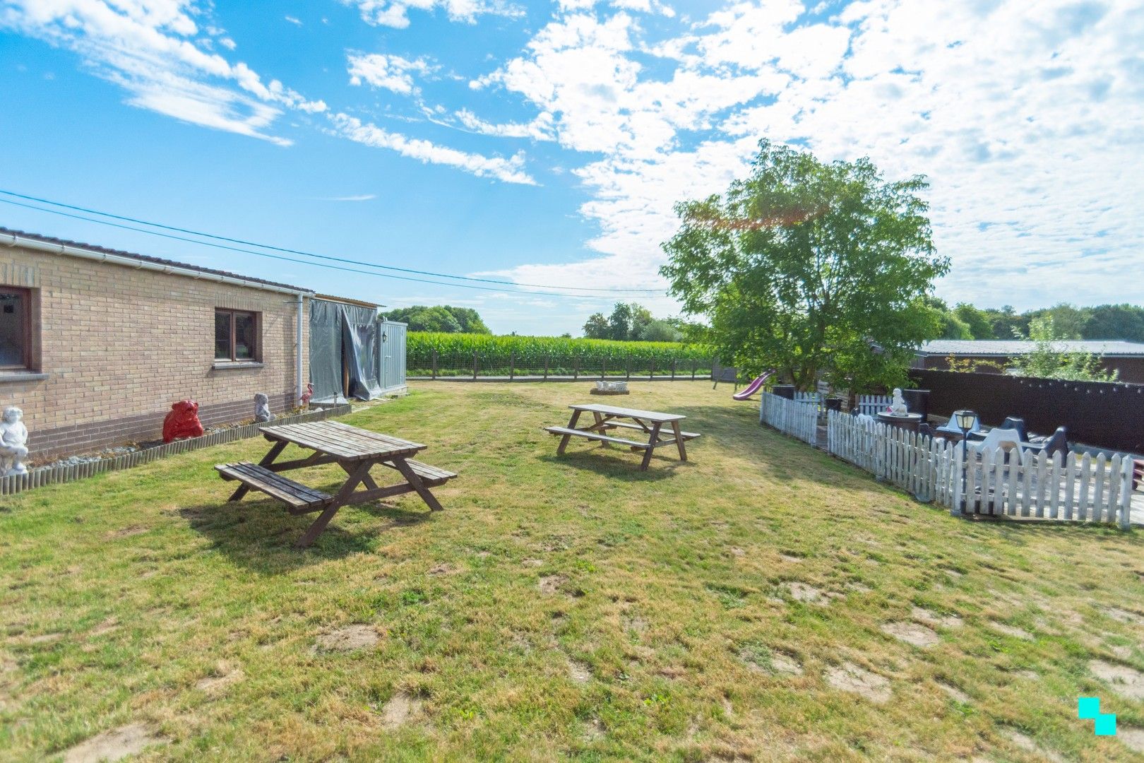 Ruime woning nabij de Makegemse bossen foto 47