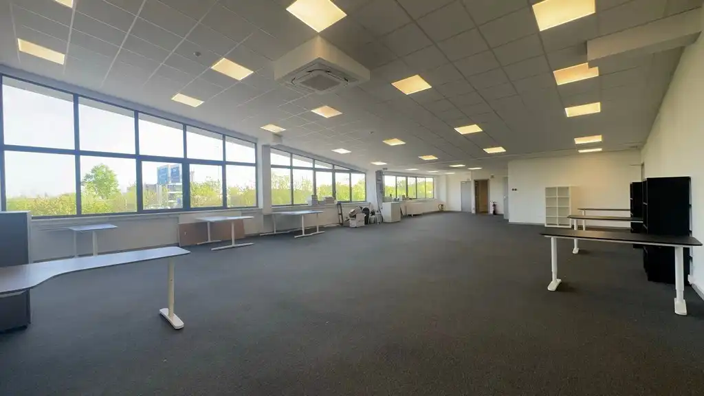 Kantoren te huur vlakbij The Loop in Sint-Denijs-Westrem foto 2