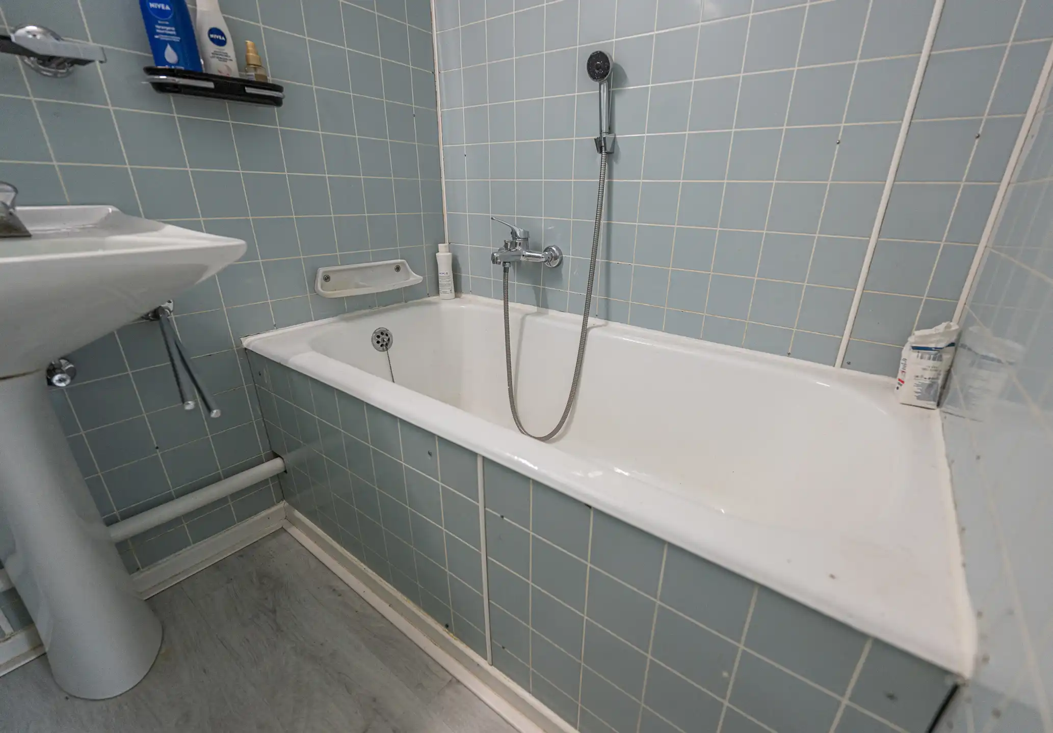 Woning in half-open bebouwing op 8 are foto 24