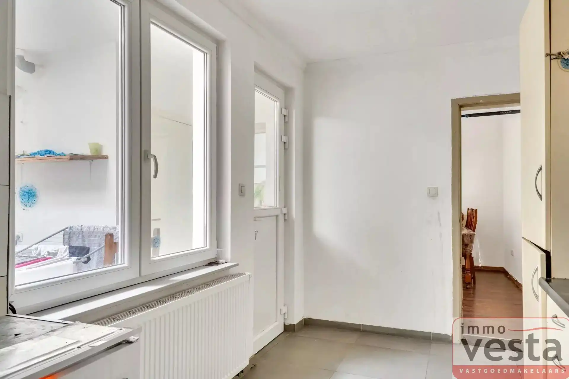 Ruime rijwoning op wandelafstand van centrum foto 8