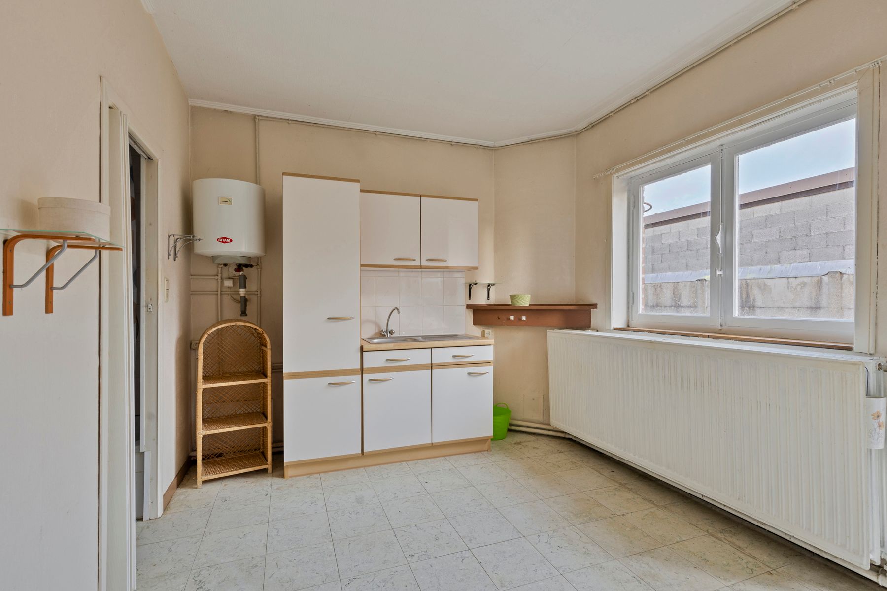 Gezinswoning met 4 slaapkamers, 2 badkamers, garage en tuin foto 24