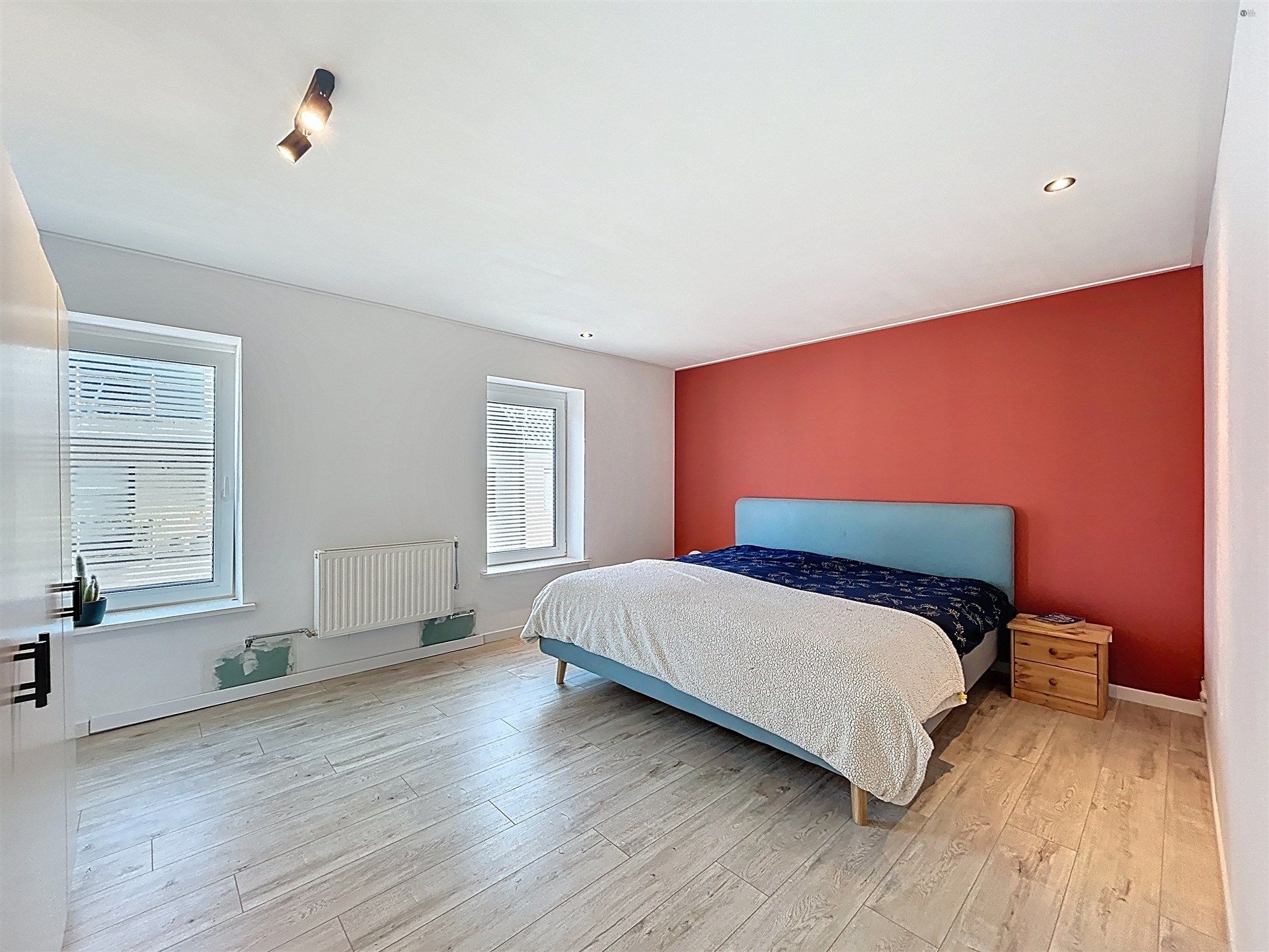 gerenoveerde gezinswoning met 3 slaapkamers, garage op perceel van 276m² foto 9