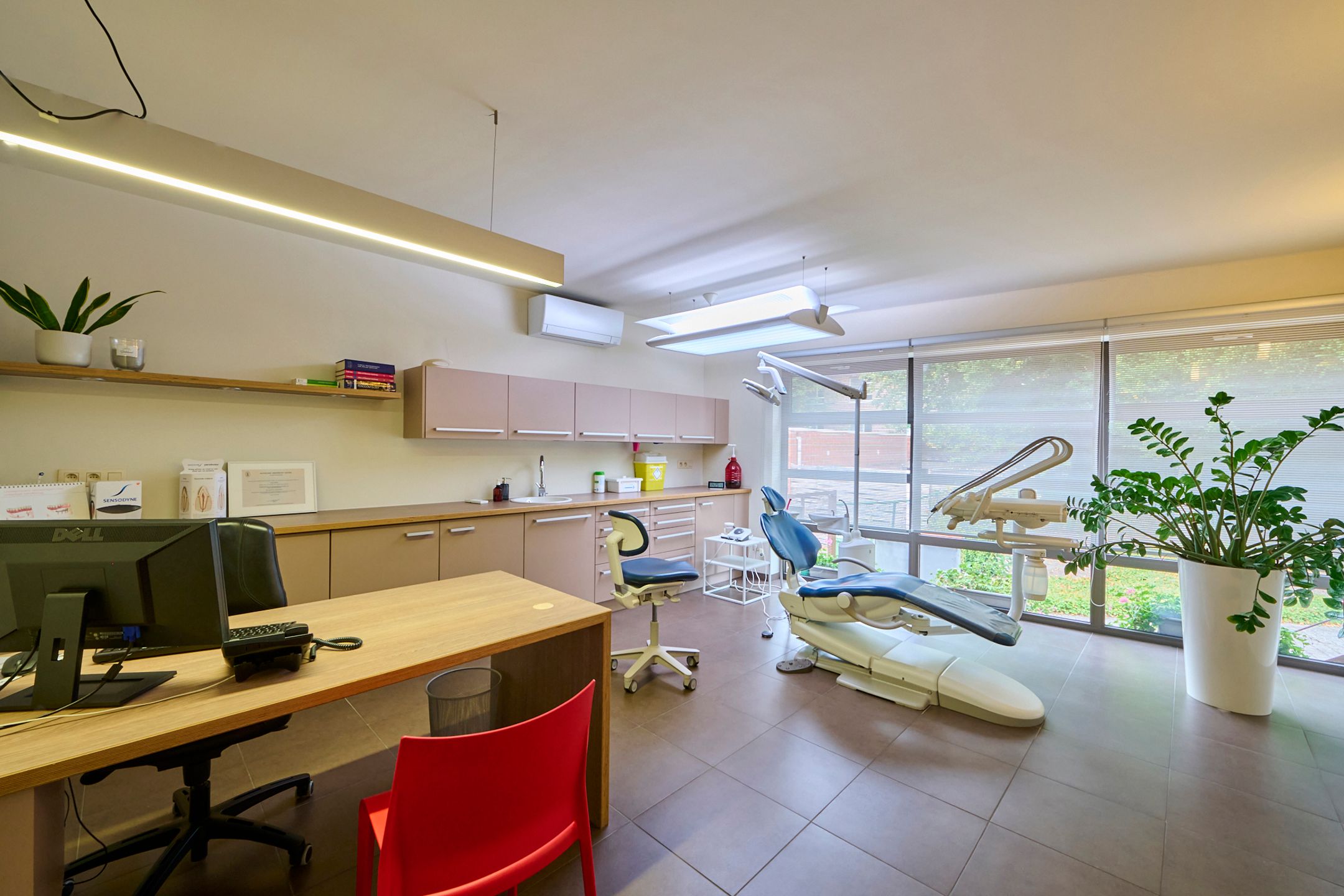 Instapklaar multifunctioneel pand - centrum Opglabbeek foto 6